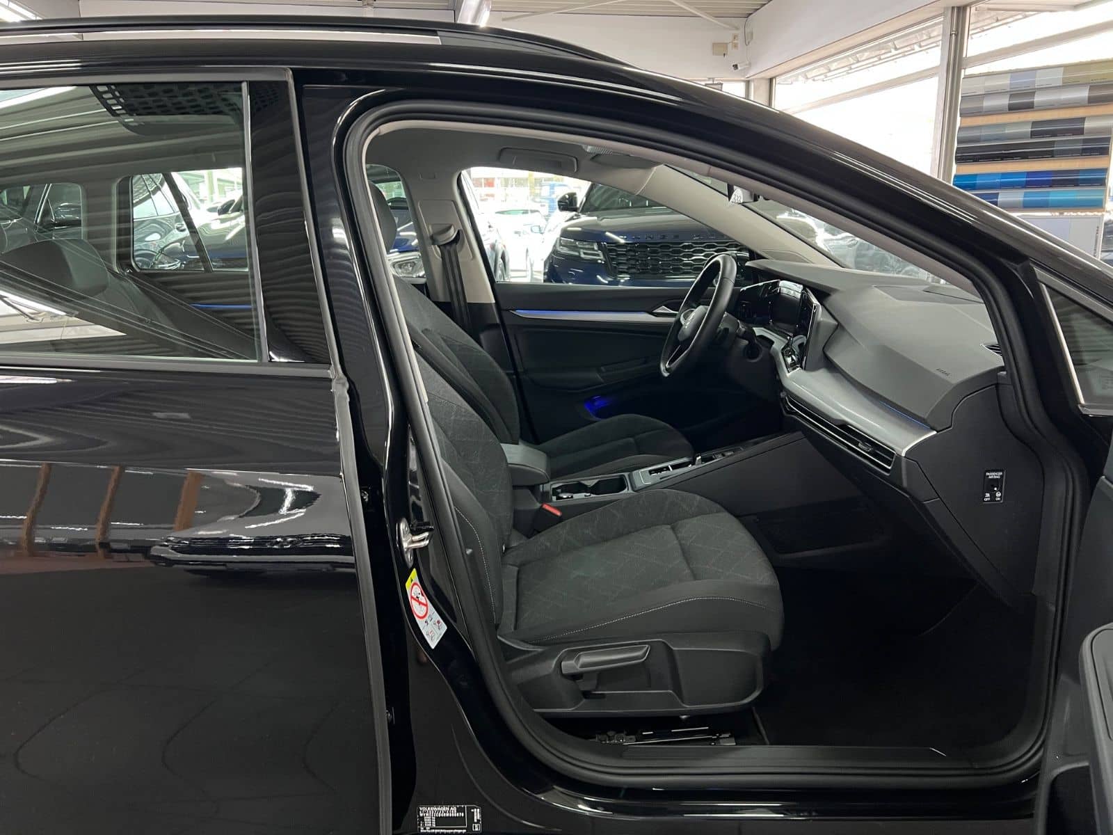 Volkswagen Golf VIII 2.0 TDI Var. Life III VIELE PAKETE III foto 18