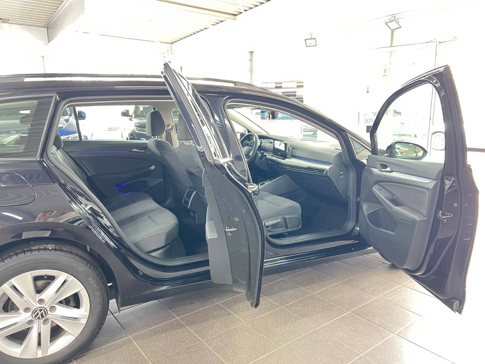 Volkswagen Golf VIII 2.0 TDI Var. Life III VIELE PAKETE III foto 21