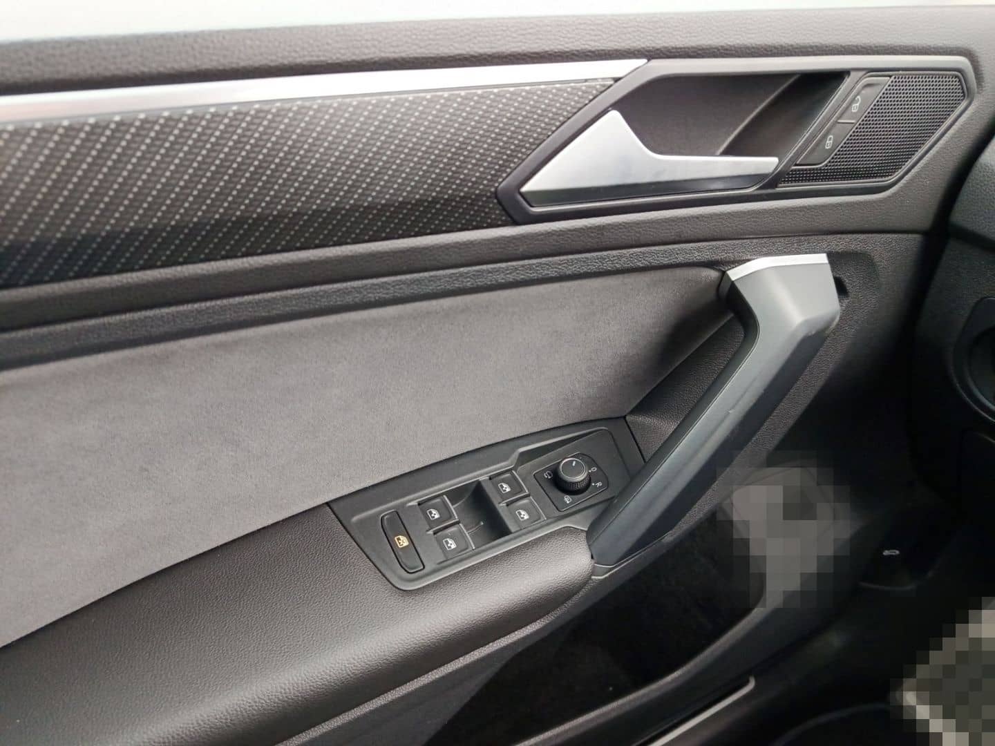 Volkswagen Tiguan R 2.0 TSI 4Motion+PDC+Sitzhzg+Ahk foto 17