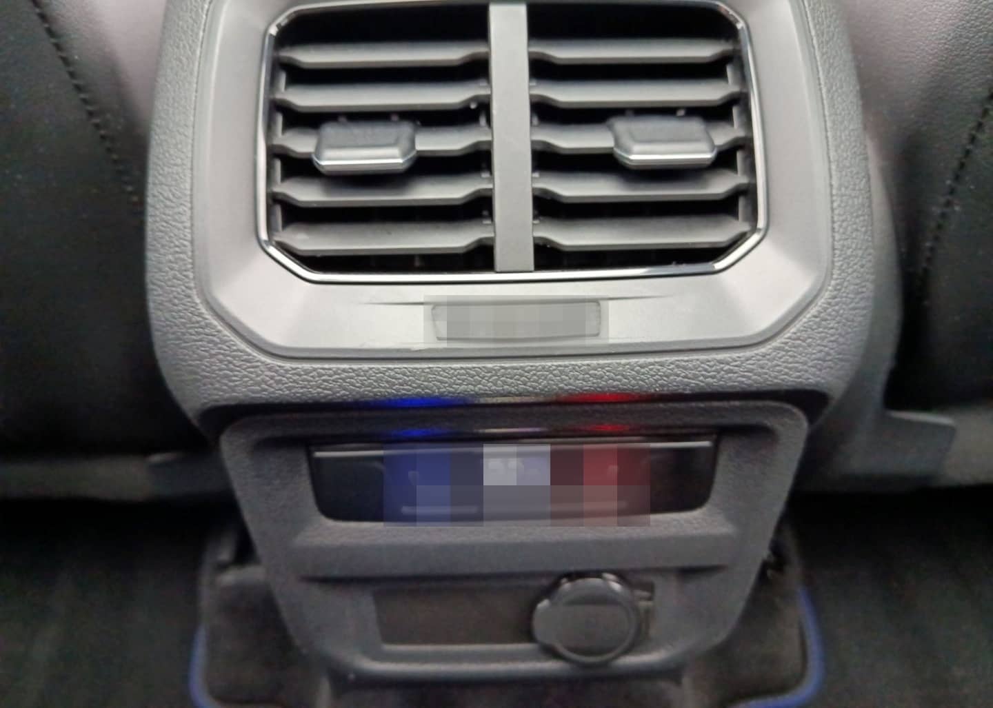 Volkswagen Tiguan R 2.0 TSI 4Motion+PDC+Sitzhzg+Ahk foto 23