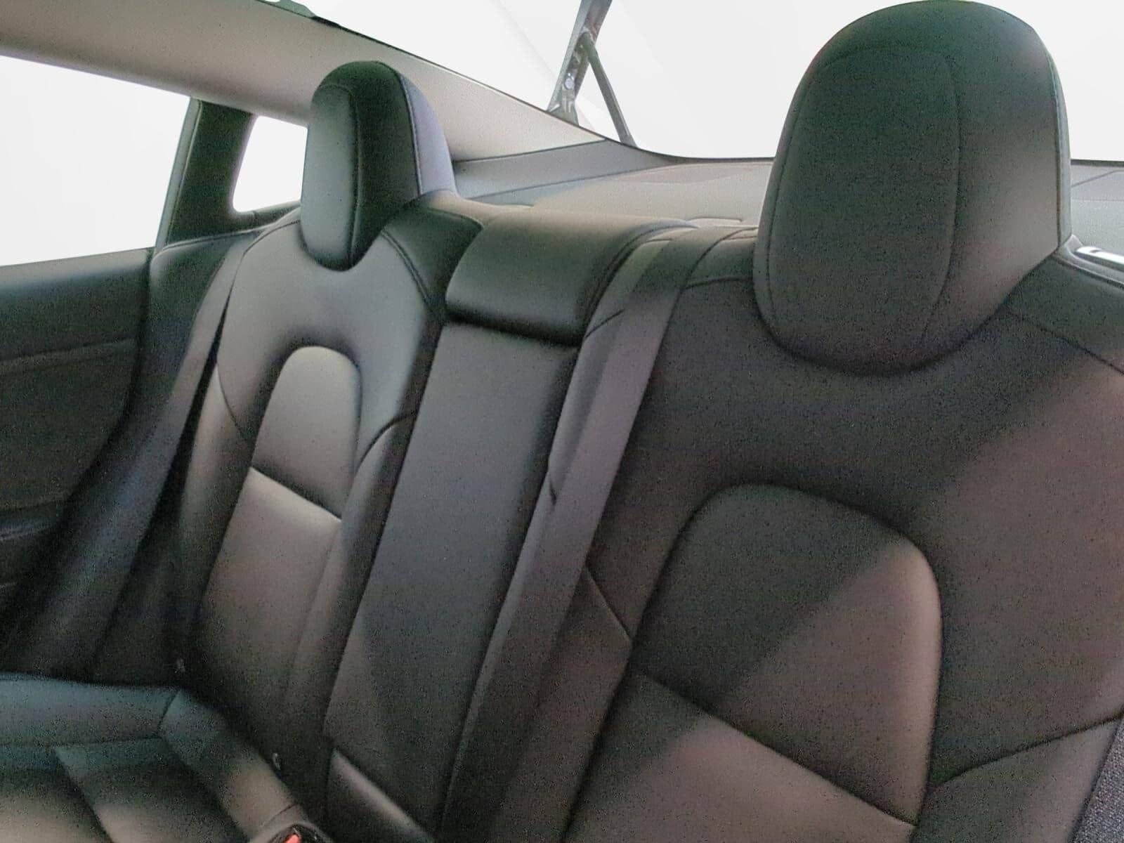 Tesla Model 3 Long Range Dual Motor AHK A.Pilot Pr. In foto 8