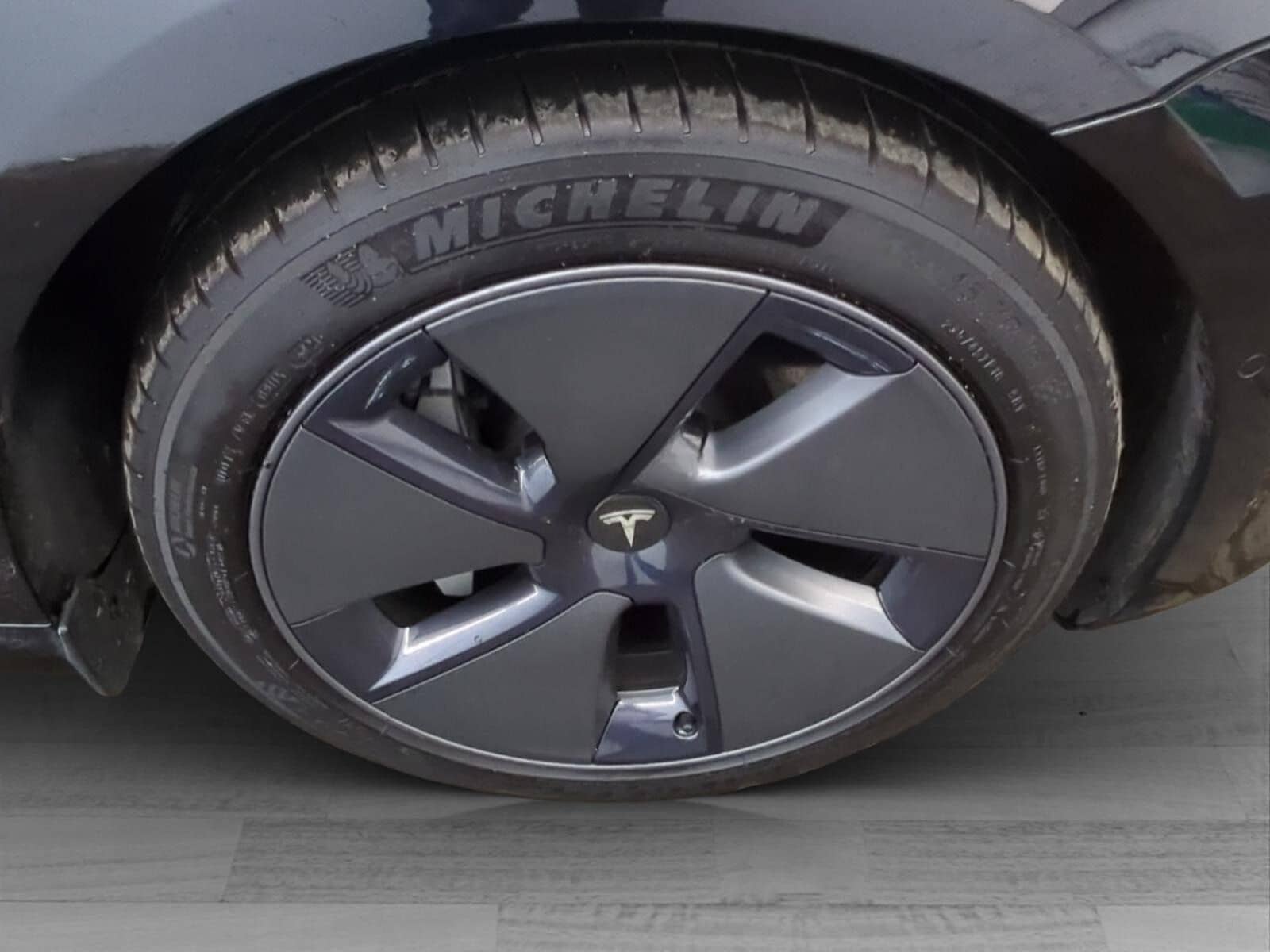 Tesla Model 3 Long Range Dual Motor AHK A.Pilot Pr. In foto 10