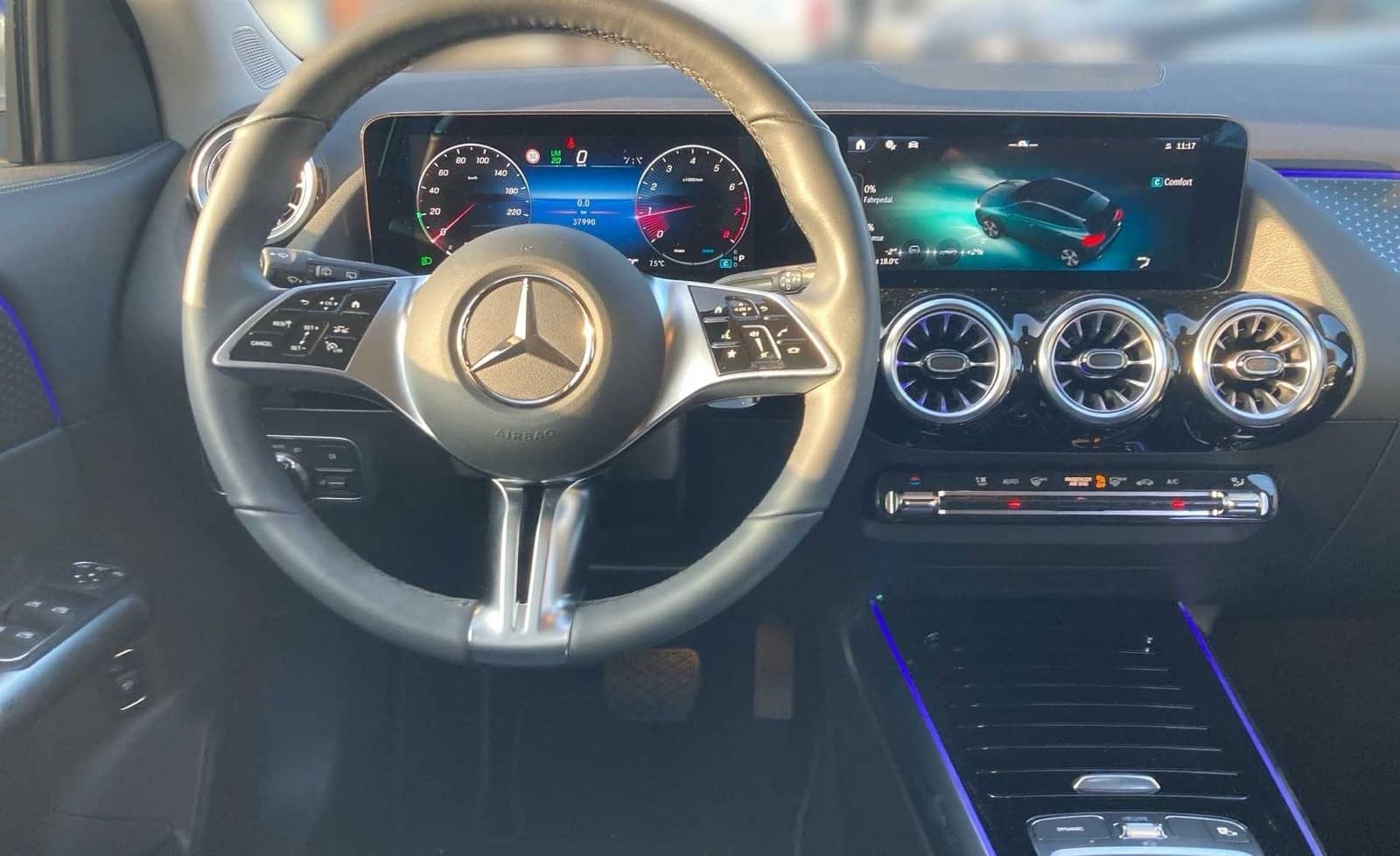 Mercedes-Benz GLA 200 Progressive AdvPlus+360+M-BEAM+Distr+Key foto 10