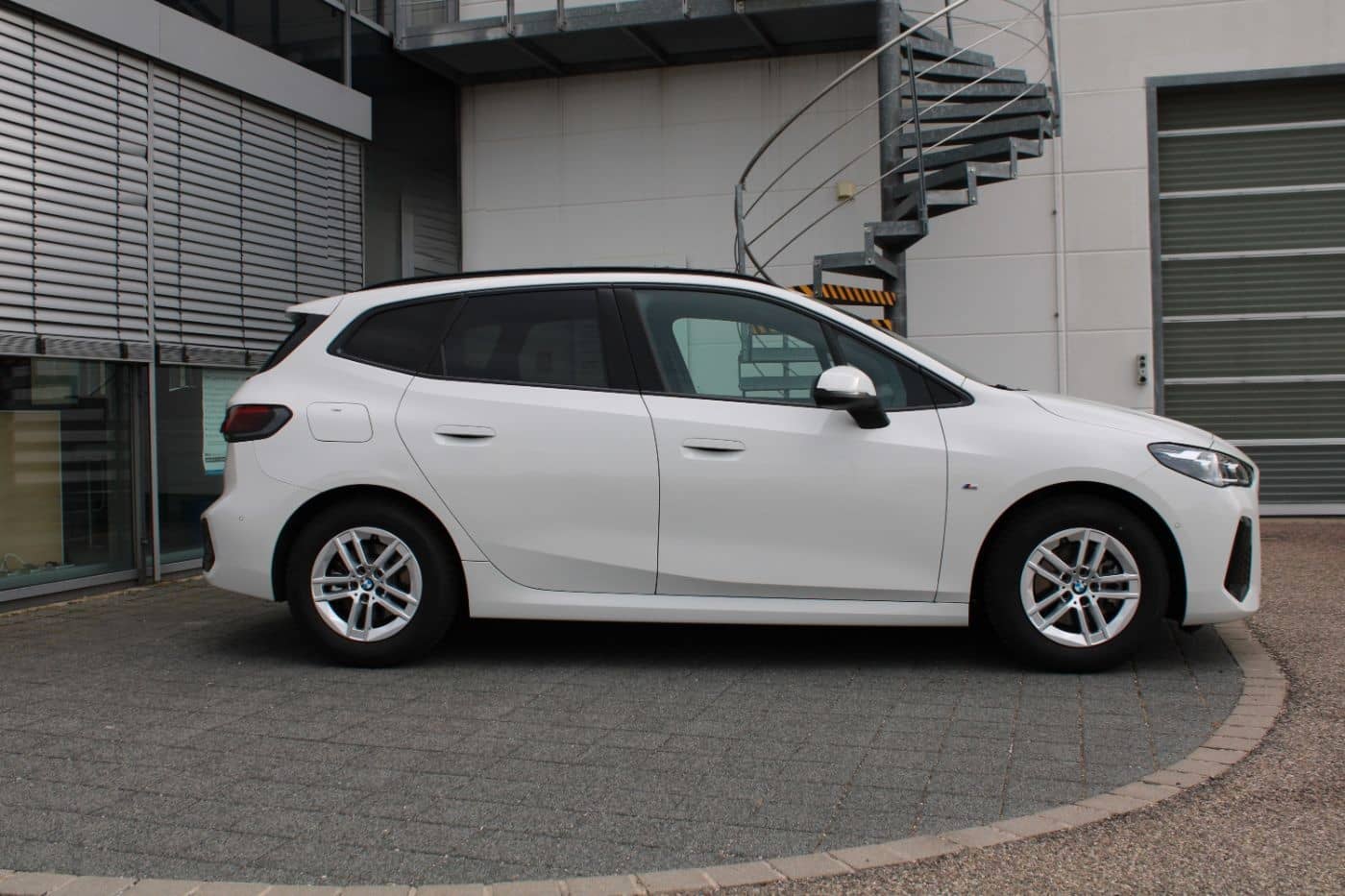 BMW 220d Active Tourer M Sport Navi LED HeadUp A foto 4