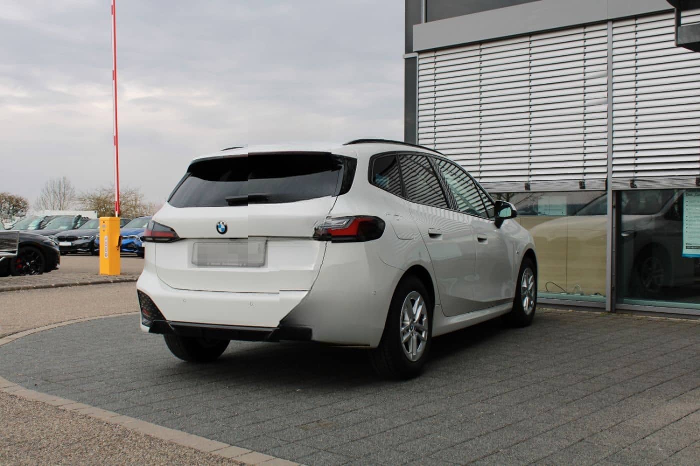 BMW 220d Active Tourer M Sport Navi LED HeadUp A foto 5