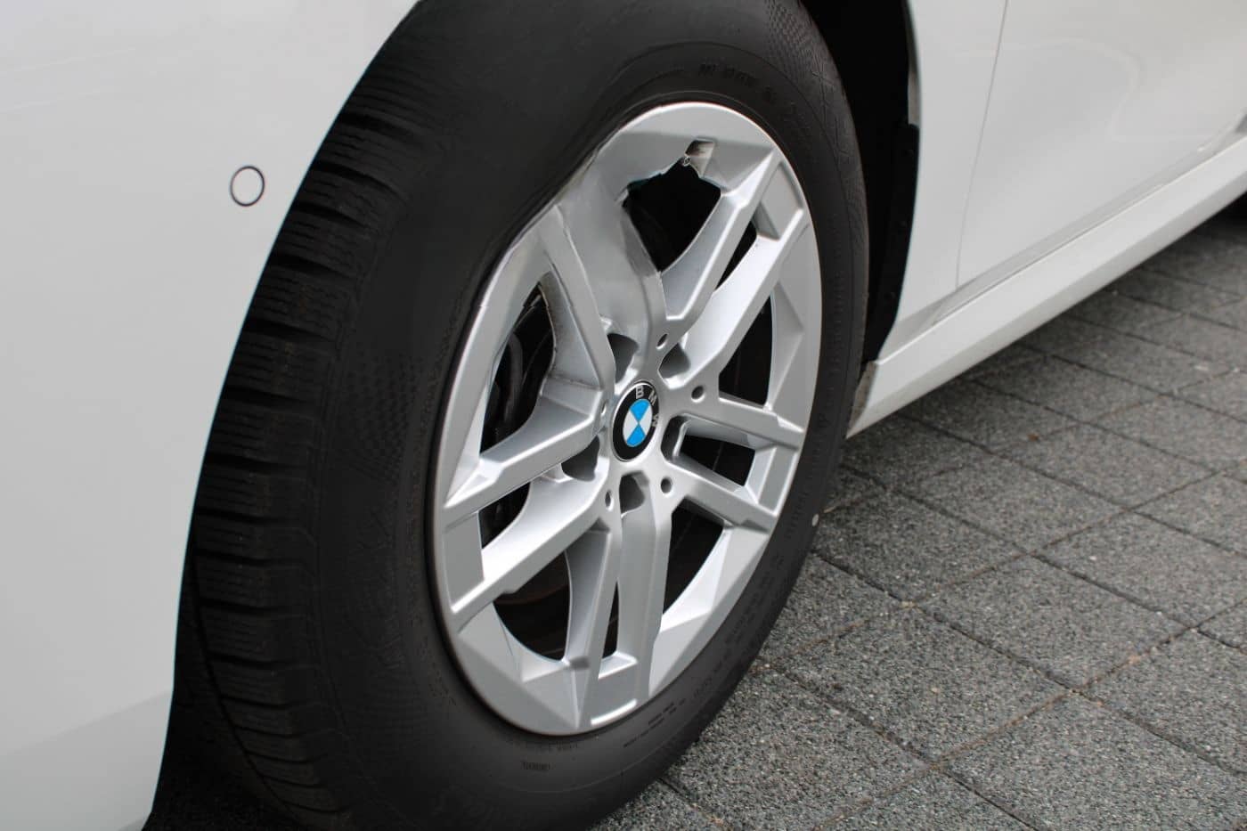 BMW 220d Active Tourer M Sport Navi LED HeadUp A foto 6