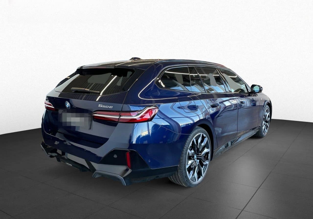 BMW 550e xDr T M SPORT AdLED,AHK,Pano,H/K,360° foto 5