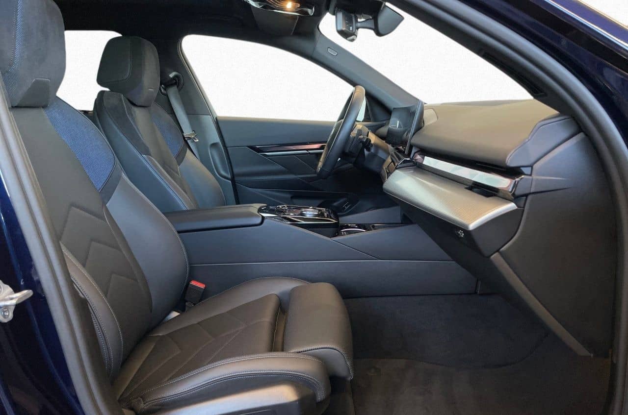 BMW 550e xDr T M SPORT AdLED,AHK,Pano,H/K,360° foto 8