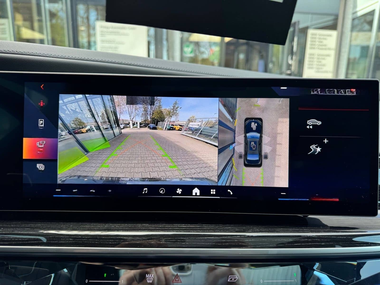 BMW 740d xDrive M Sport PanoSky StHzg Autobahnas 21z foto 13