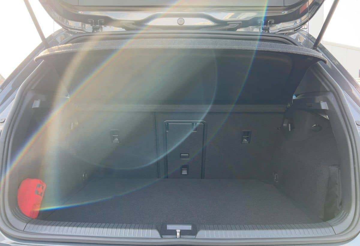 Volkswagen Golf VIII R-Line 1.5 TSI ACC+LED+NAVI+APP+RFK+SH foto 7