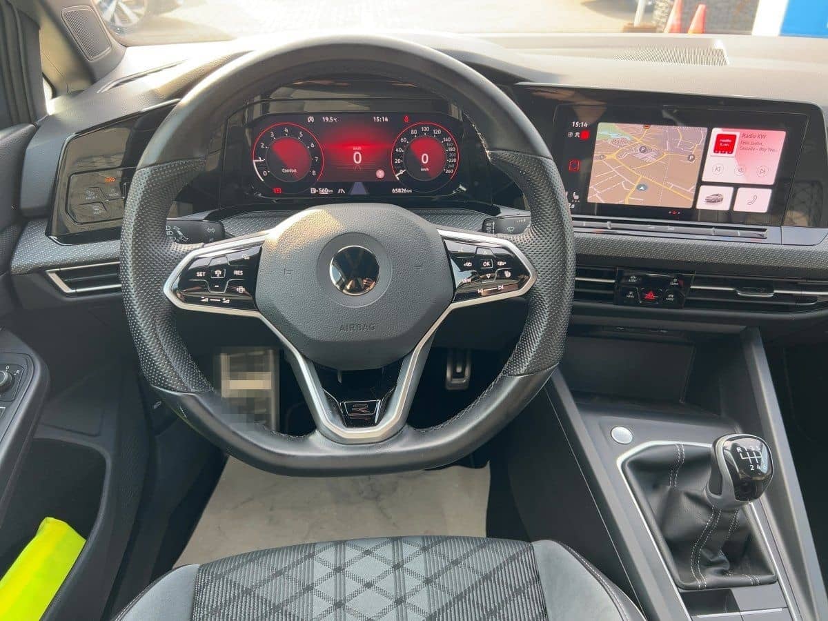 Volkswagen Golf VIII R-Line 1.5 TSI ACC+LED+NAVI+APP+RFK+SH foto 10