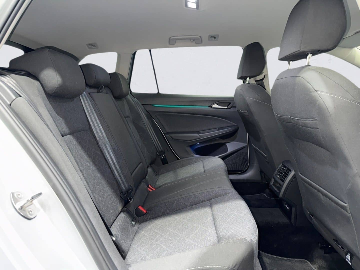 Volkswagen Golf Variant 8 2.0 TDI DSG LIFE AHK LED CAM SHZ  foto 12