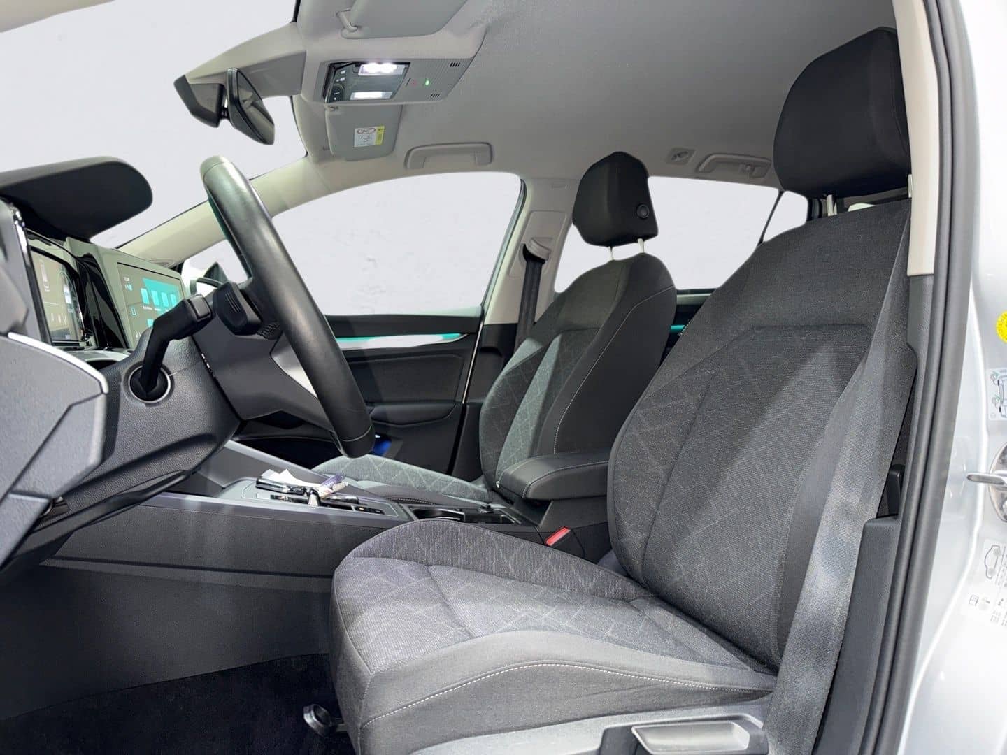 Volkswagen Golf Variant 8 2.0 TDI DSG LIFE AHK LED CAM SHZ  foto 10