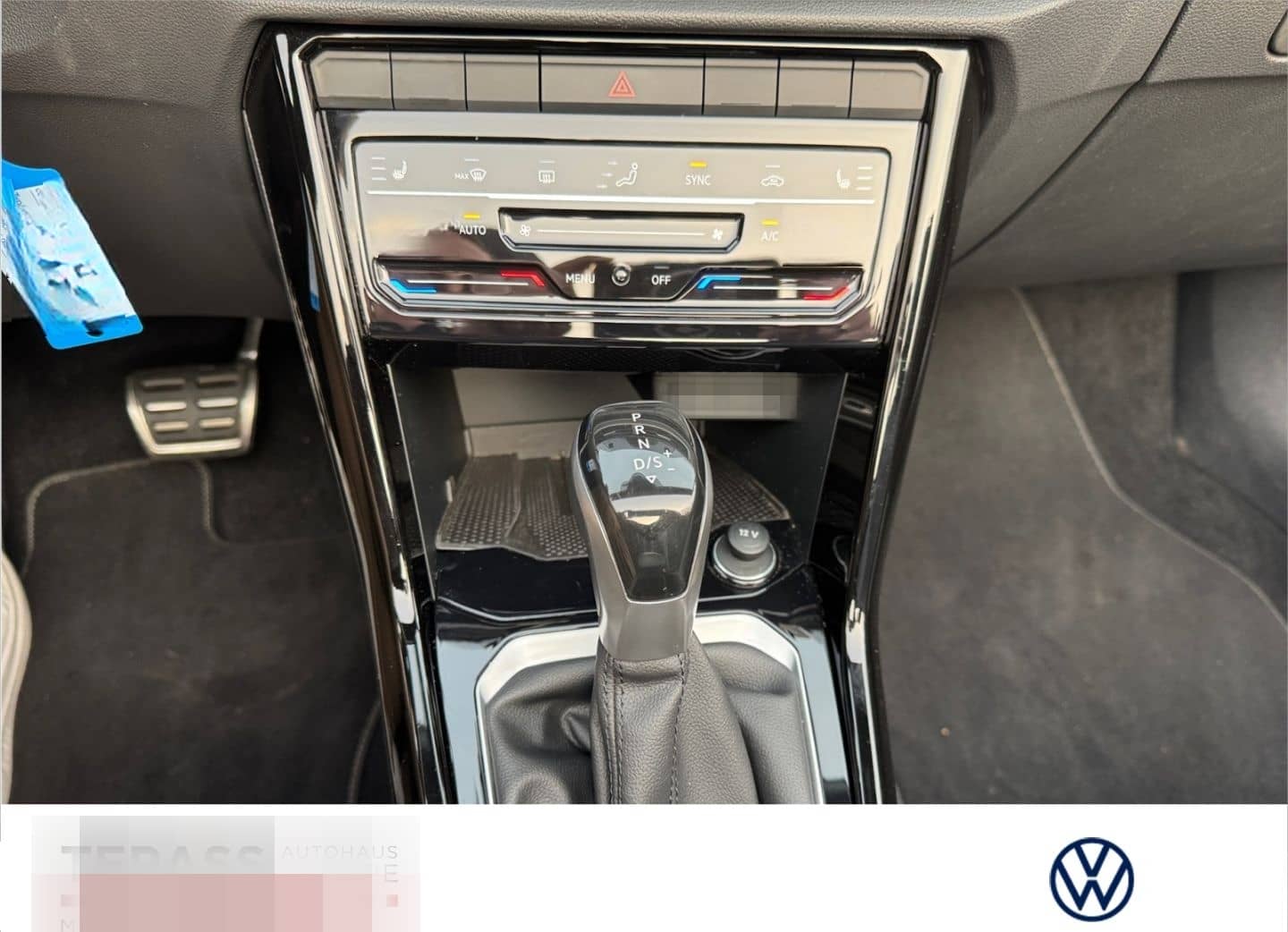 Volkswagen T-Roc Cabriolet 1.5 TSI DSG R-Line NAVI AHK TRAV foto 6