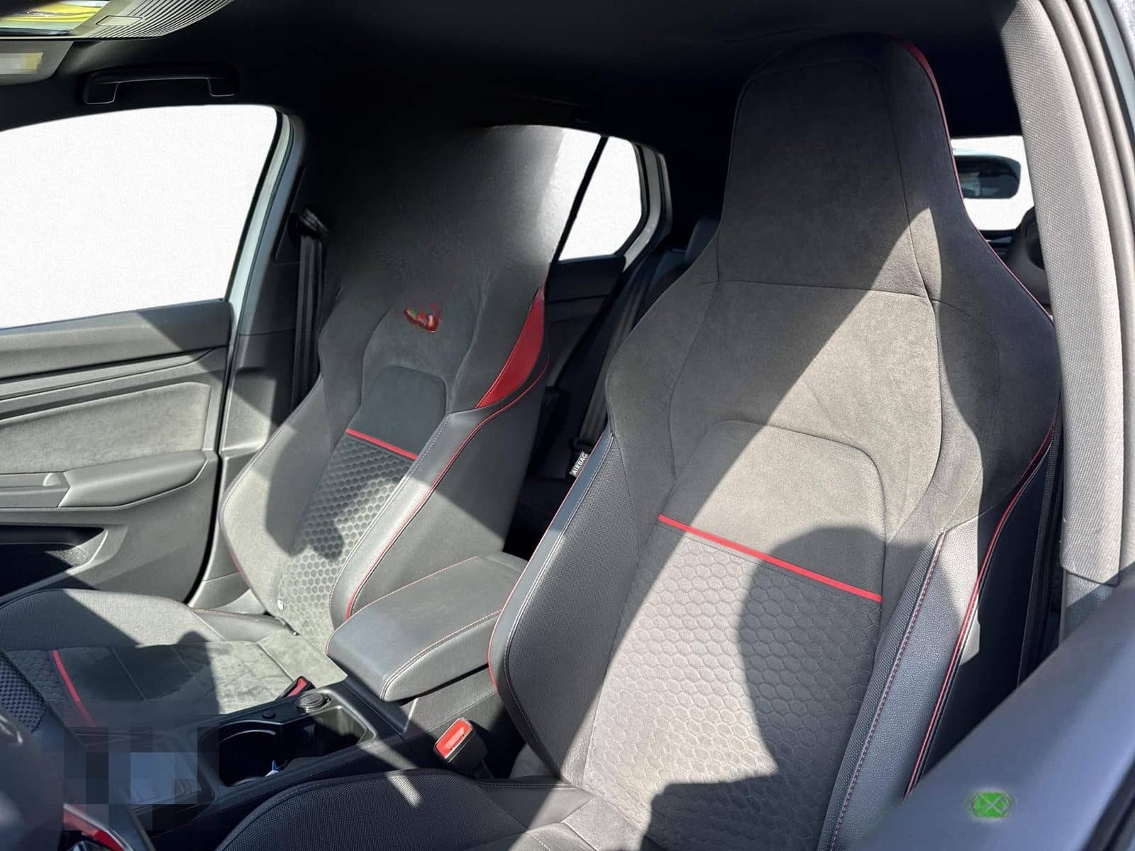 Volkswagen Golf VIII Clubsport 2.0 TSI DSG ACC LED-PLUS SHZ foto 11