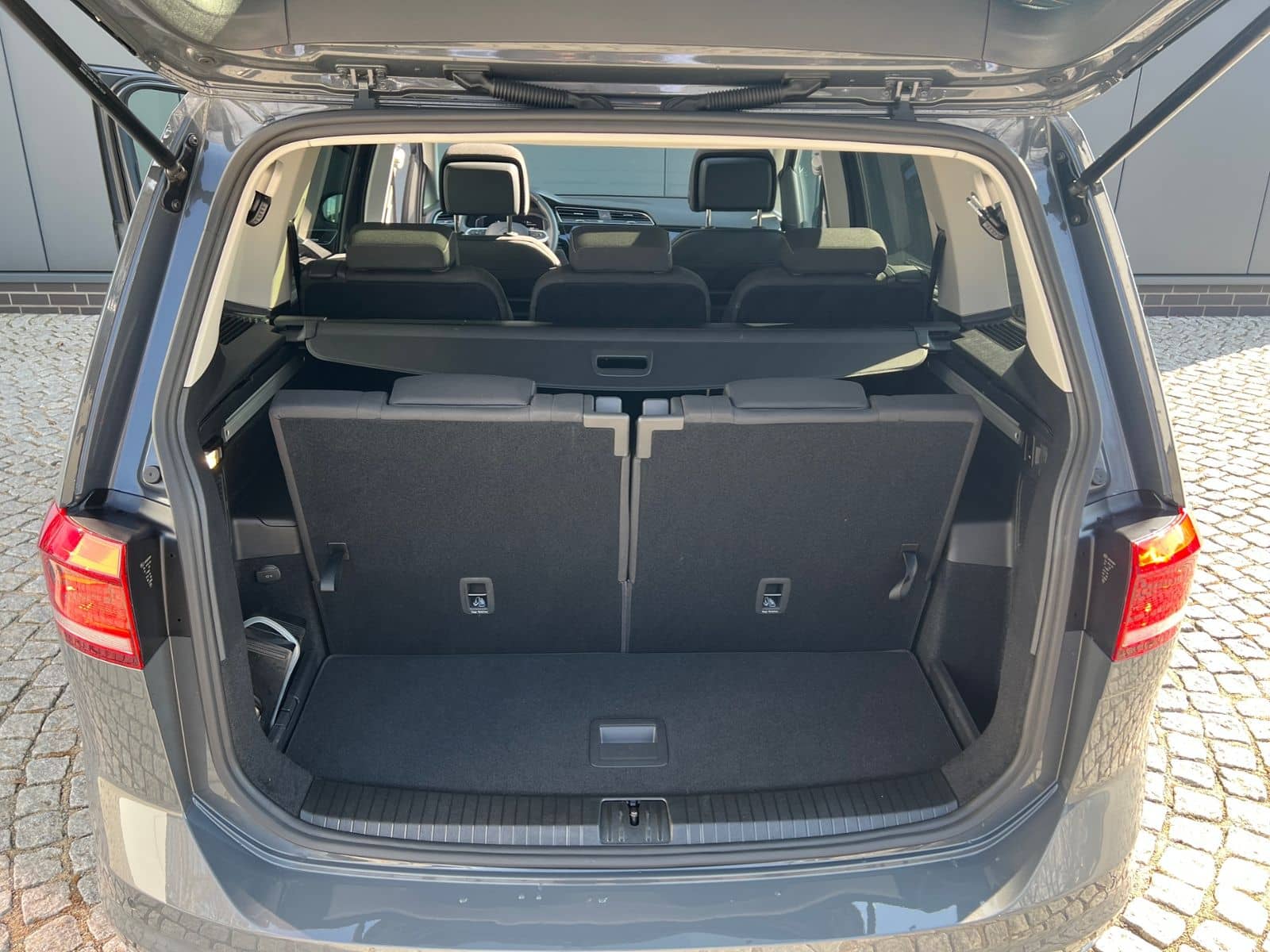 Volkswagen Touran Highline 2.0 TDI DSG *AHK, LED, 7 Sitze, foto 7