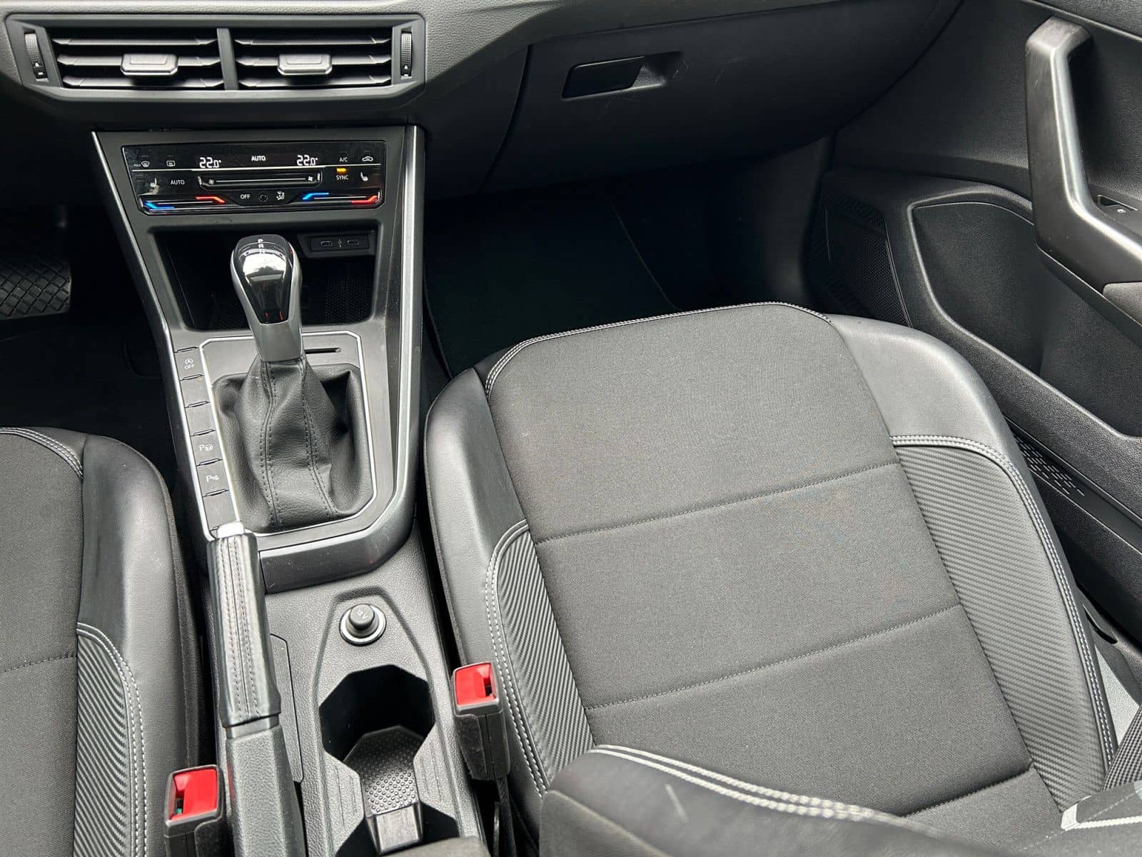 Volkswagen Taigo 1.0TSI DSG Style Pano ACC AHK Matrix Navi foto 8