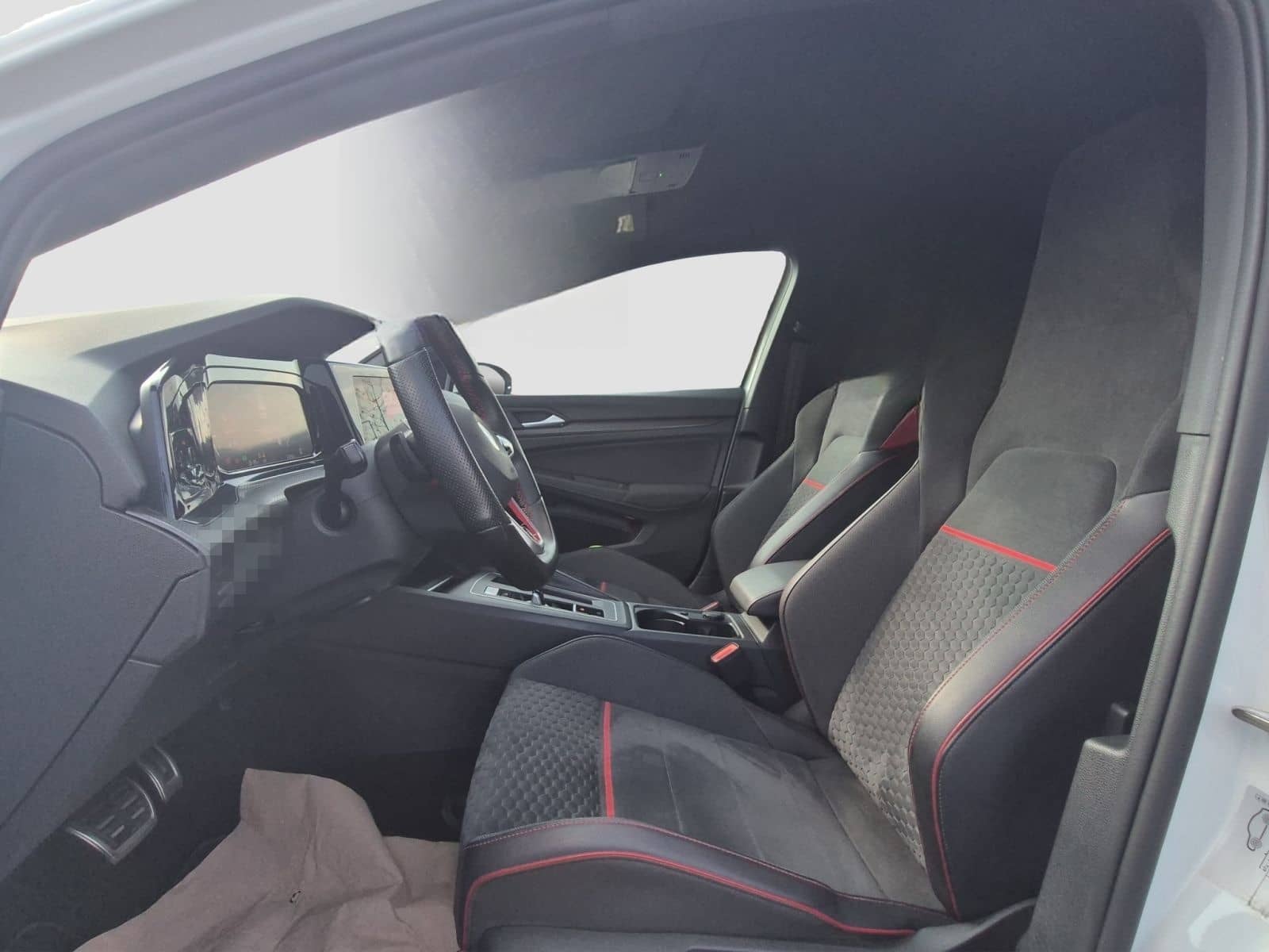 Volkswagen Golf VIII GTI Clubsport Matrix Navi Rear View DC foto 5