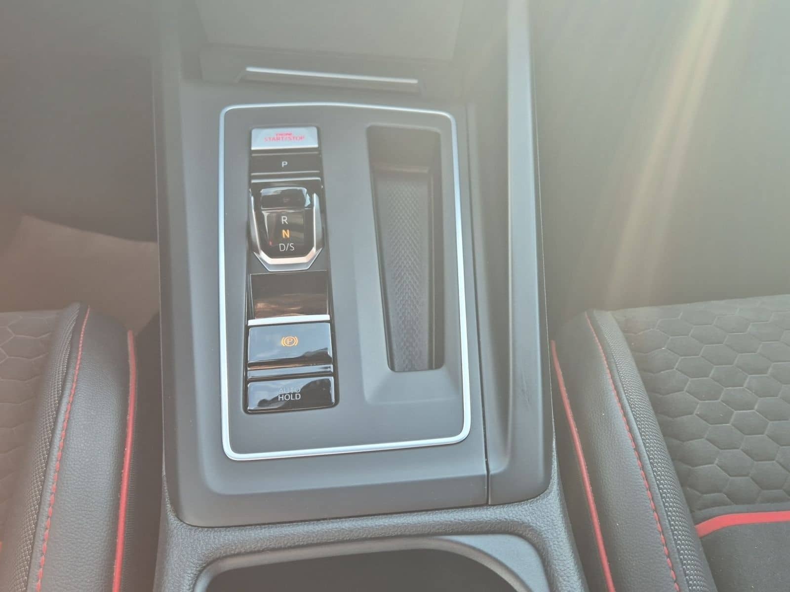 Volkswagen Golf VIII GTI Clubsport Matrix Navi Rear View DC foto 10