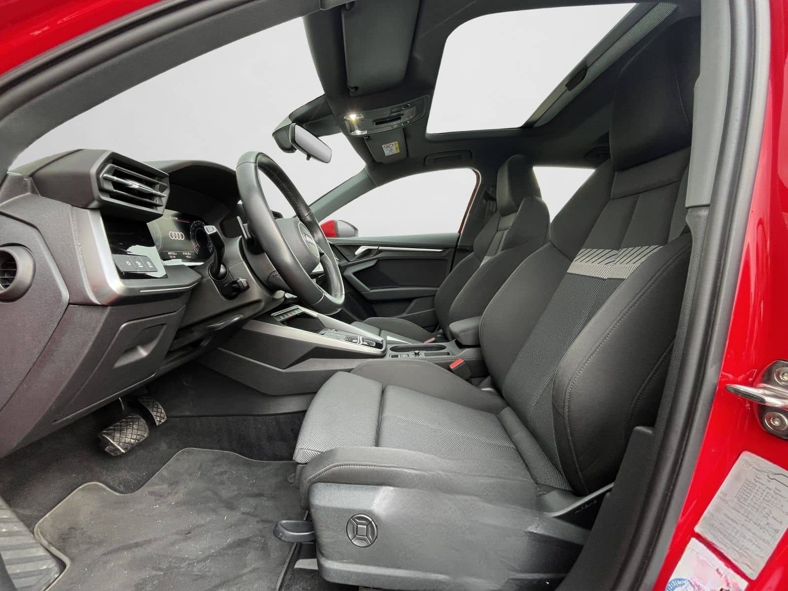 Audi A3 Sportback 35 TFSI basis Navi, B&O, LED, Pano, foto 9