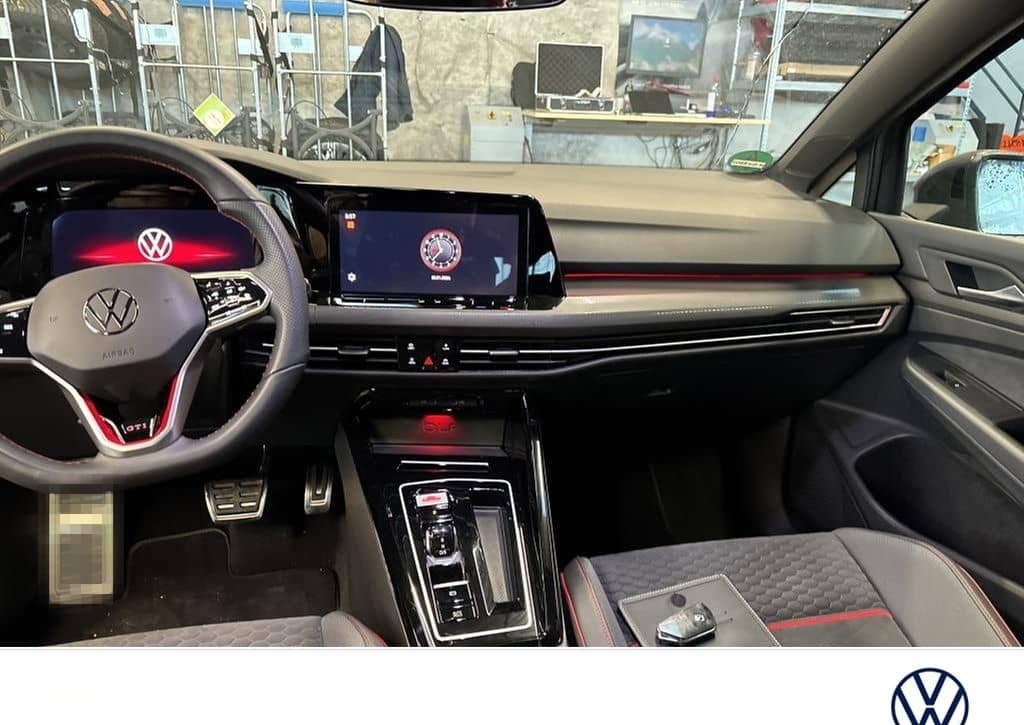 Volkswagen Golf VIII 2.0 GTI CLUBSPORT LM18 CARPLAY LED+ foto 7