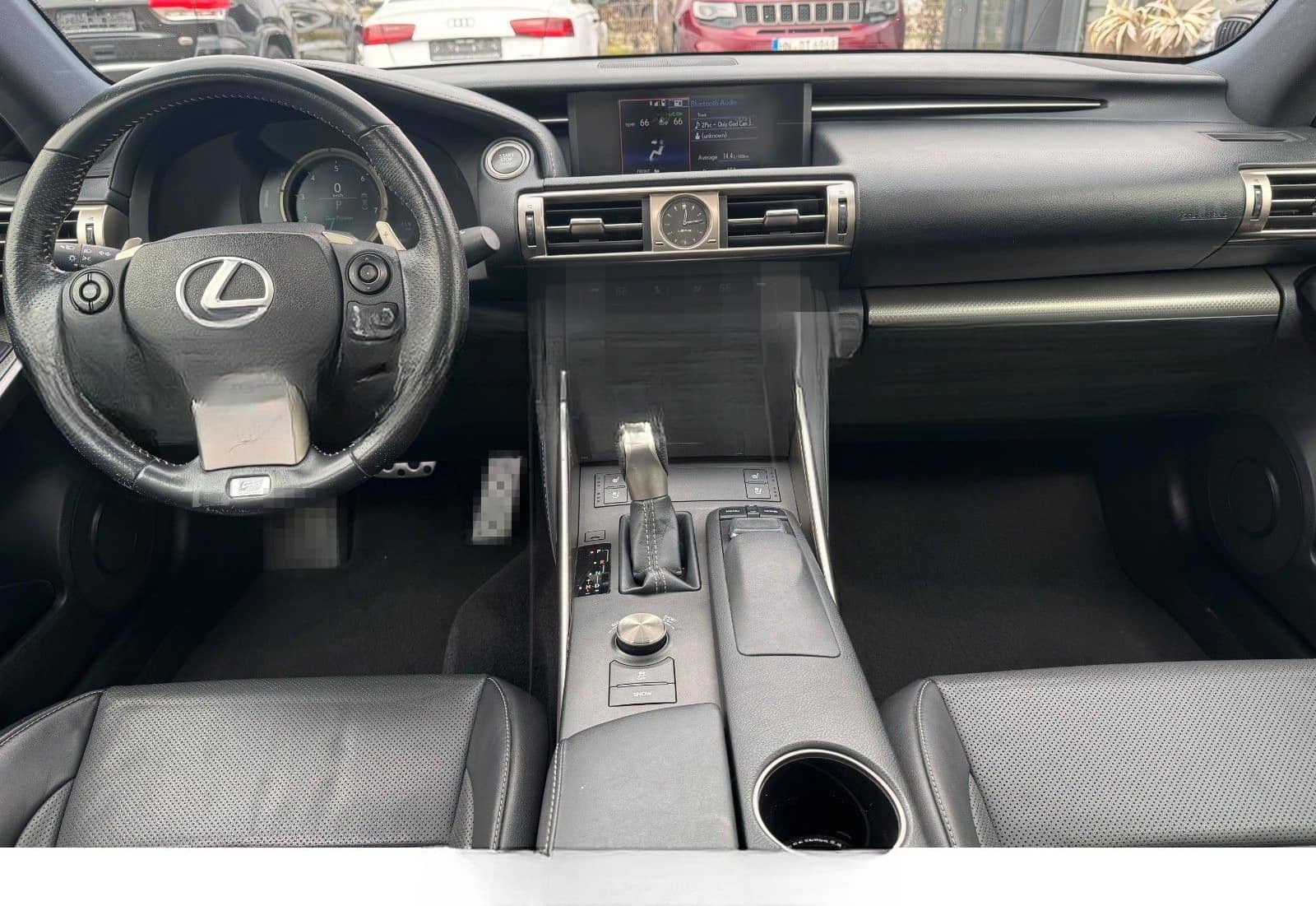 Lexus IS-Serie 350 3.5L V6 F SPORT foto 9