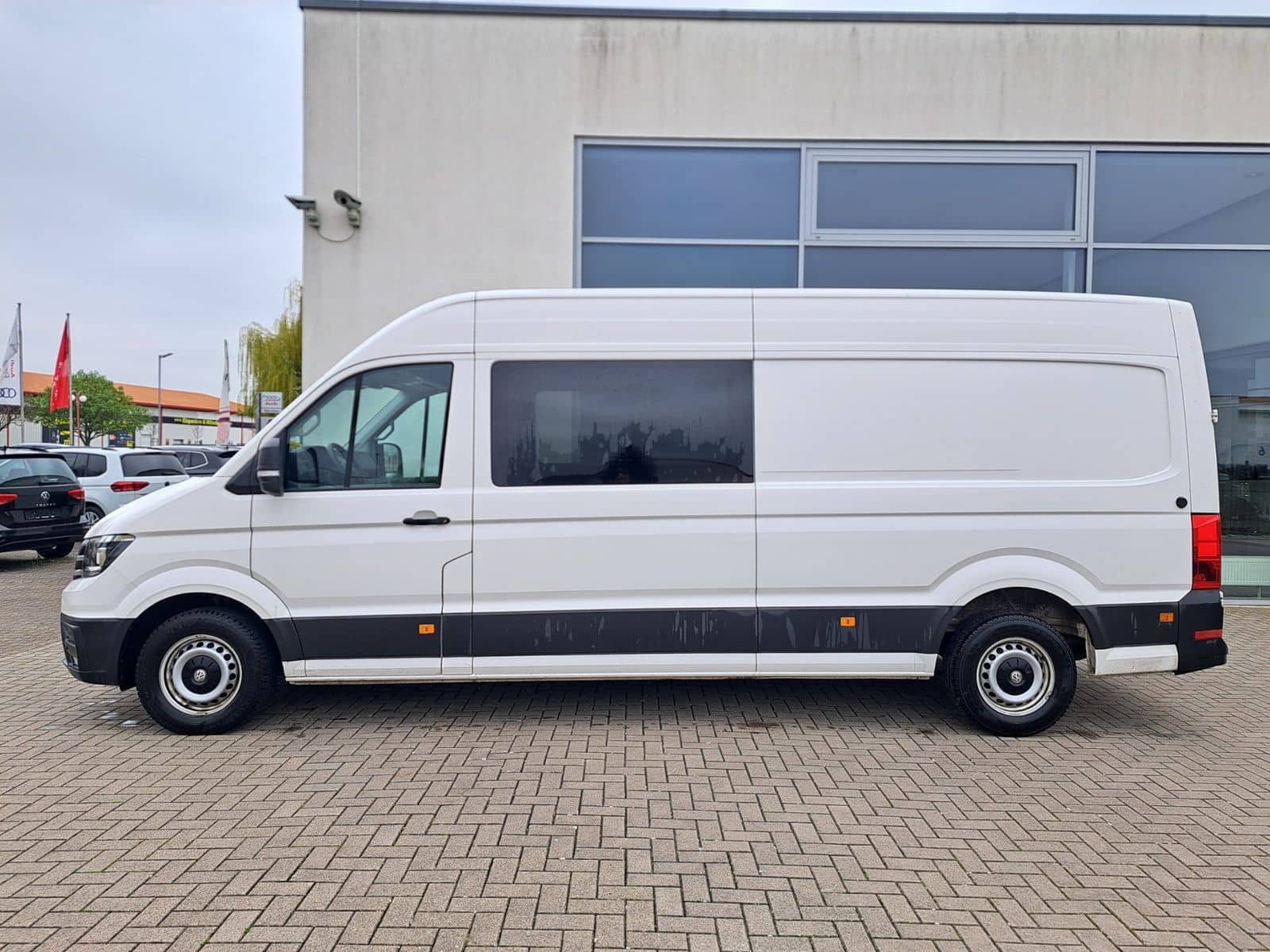 Volkswagen Crafter  L3H2 Trendline, 7 Sitzer foto 2