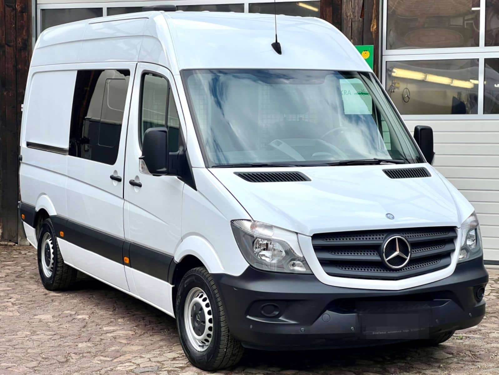 Mercedes-Benz Sprinter II Kasten  L2H2 310 CDI * TÜV neu foto 2