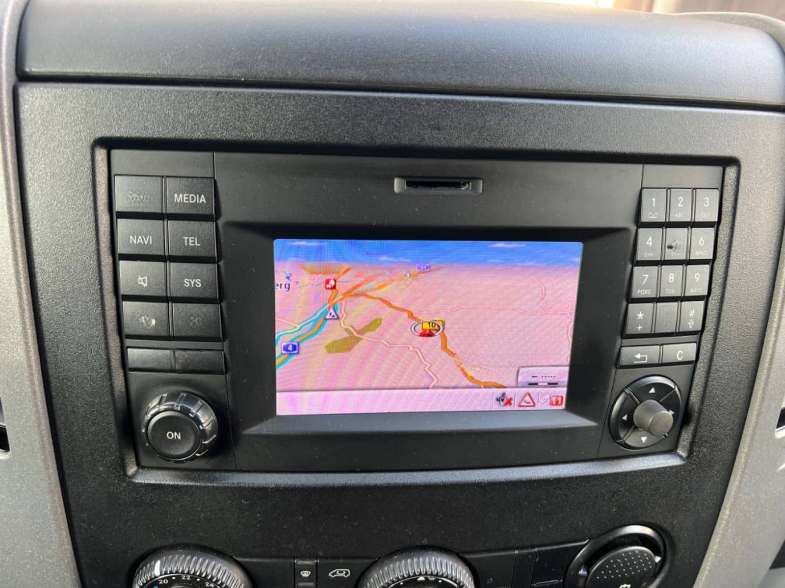 Mercedes-Benz Sprinter II Kasten  L2H2 310 CDI * TÜV neu foto 20