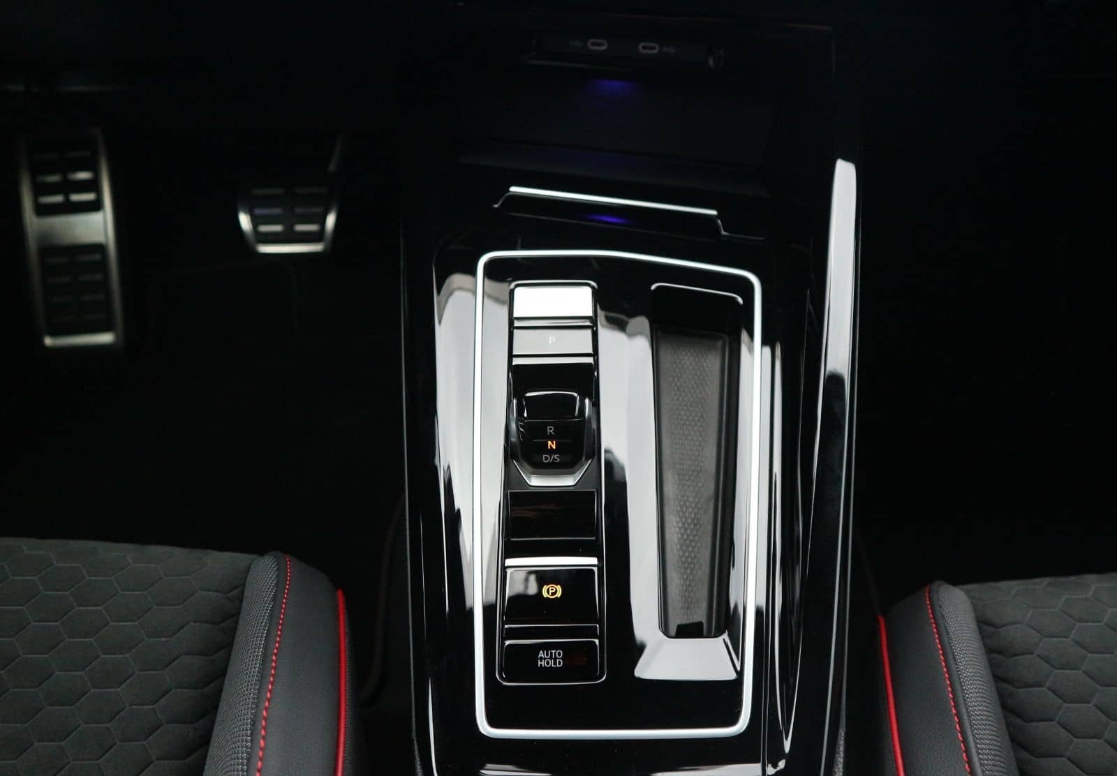 Volkswagen Golf GTI Clubsport 2.0 TSI DSG PANO RFK ACC NAVI foto 12