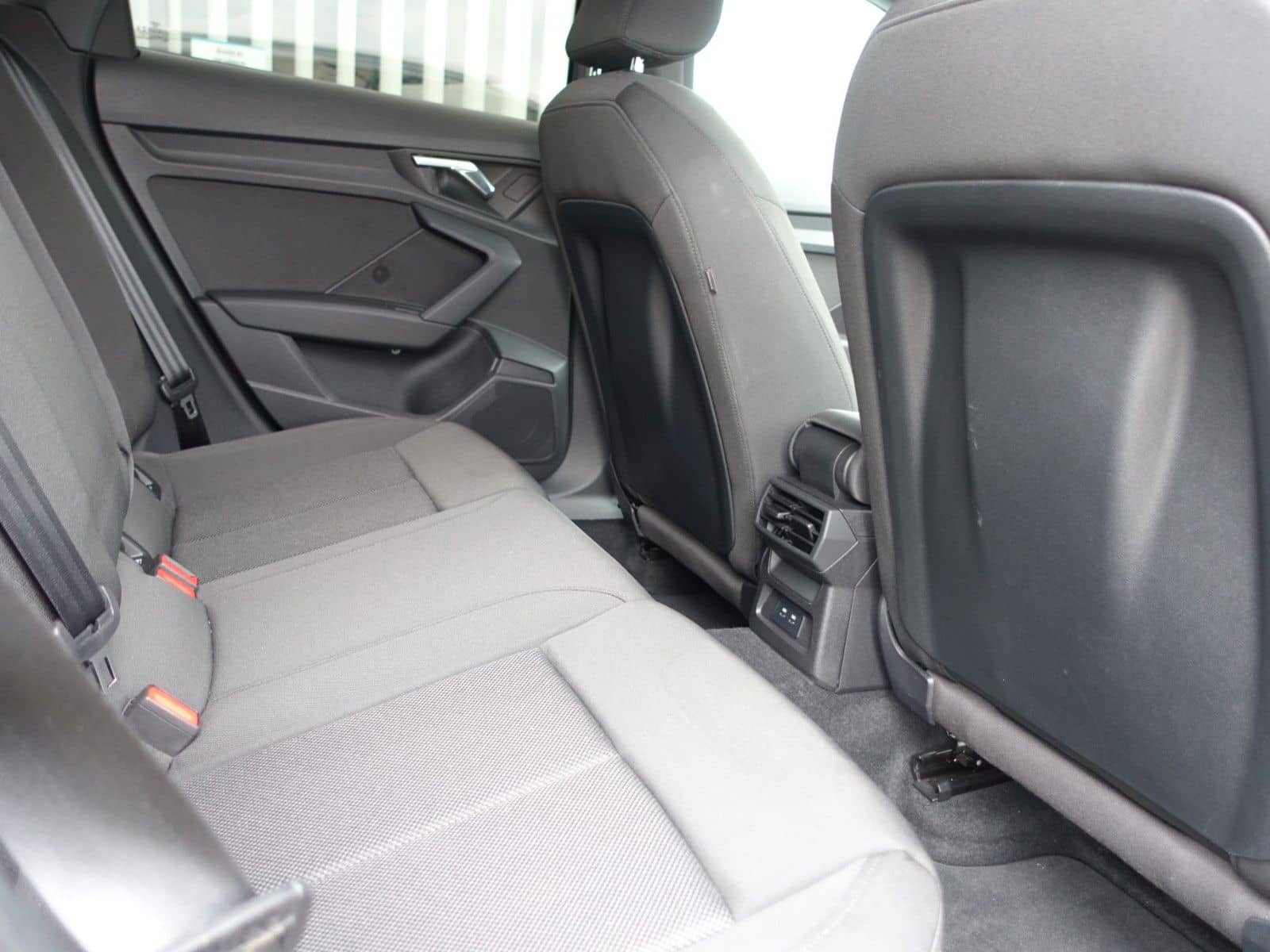 Audi A3 Sportback 35 TFSI advanced MATRIX/NAVI/VIRT foto 11