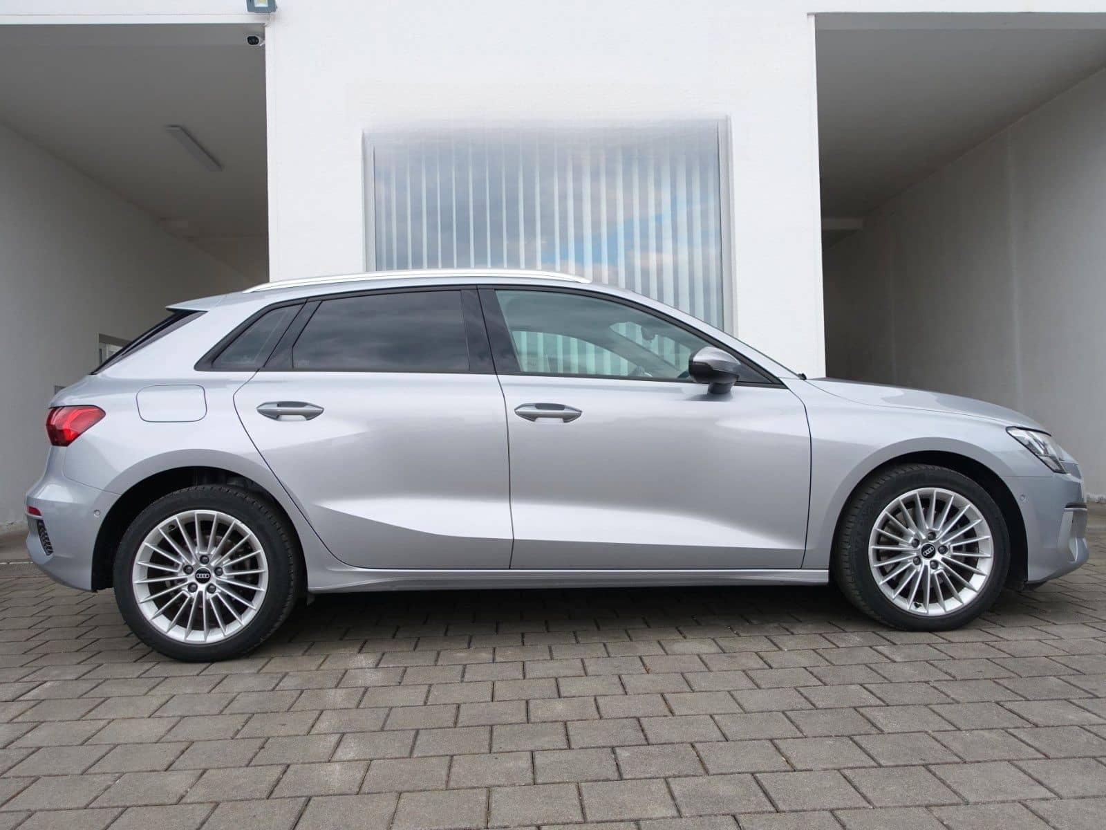 Audi A3 Sportback 35 TFSI advanced MATRIX/NAVI/VIRT foto 6