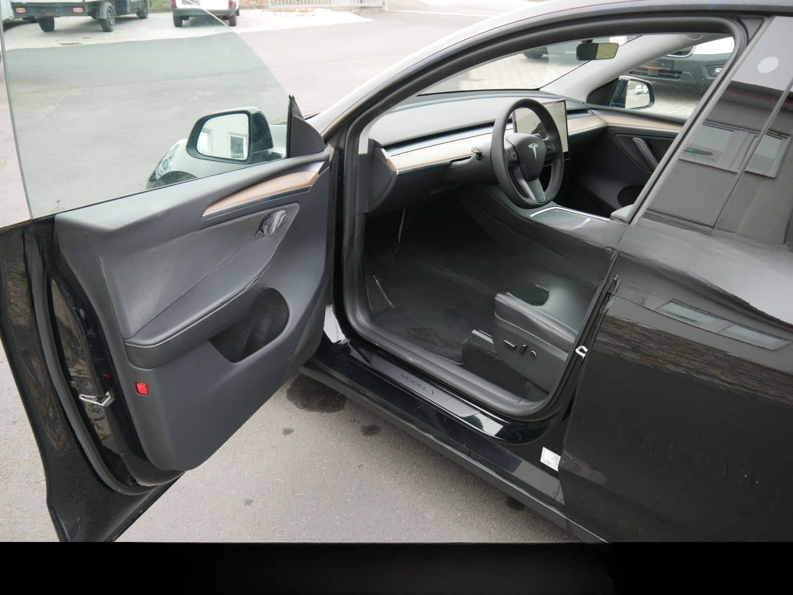 Tesla Model Y Long Range Dual AWD AHK foto 9