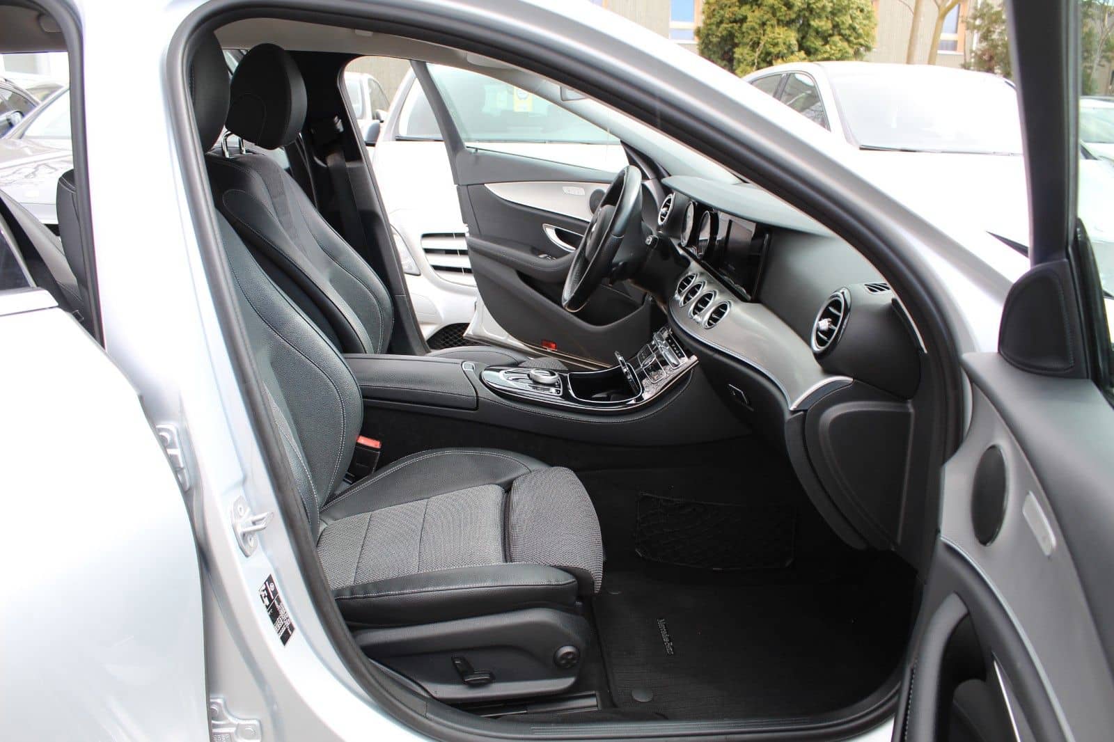 Mercedes-Benz E 220d T Avantg*LED*NAVI*LEDER*TOTW*SPUR foto 20