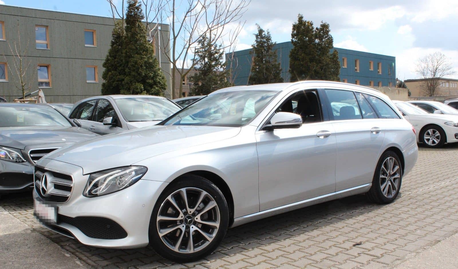 Mercedes-Benz E 220d T Avantg*LED*NAVI*LEDER*TOTW*SPUR foto 8