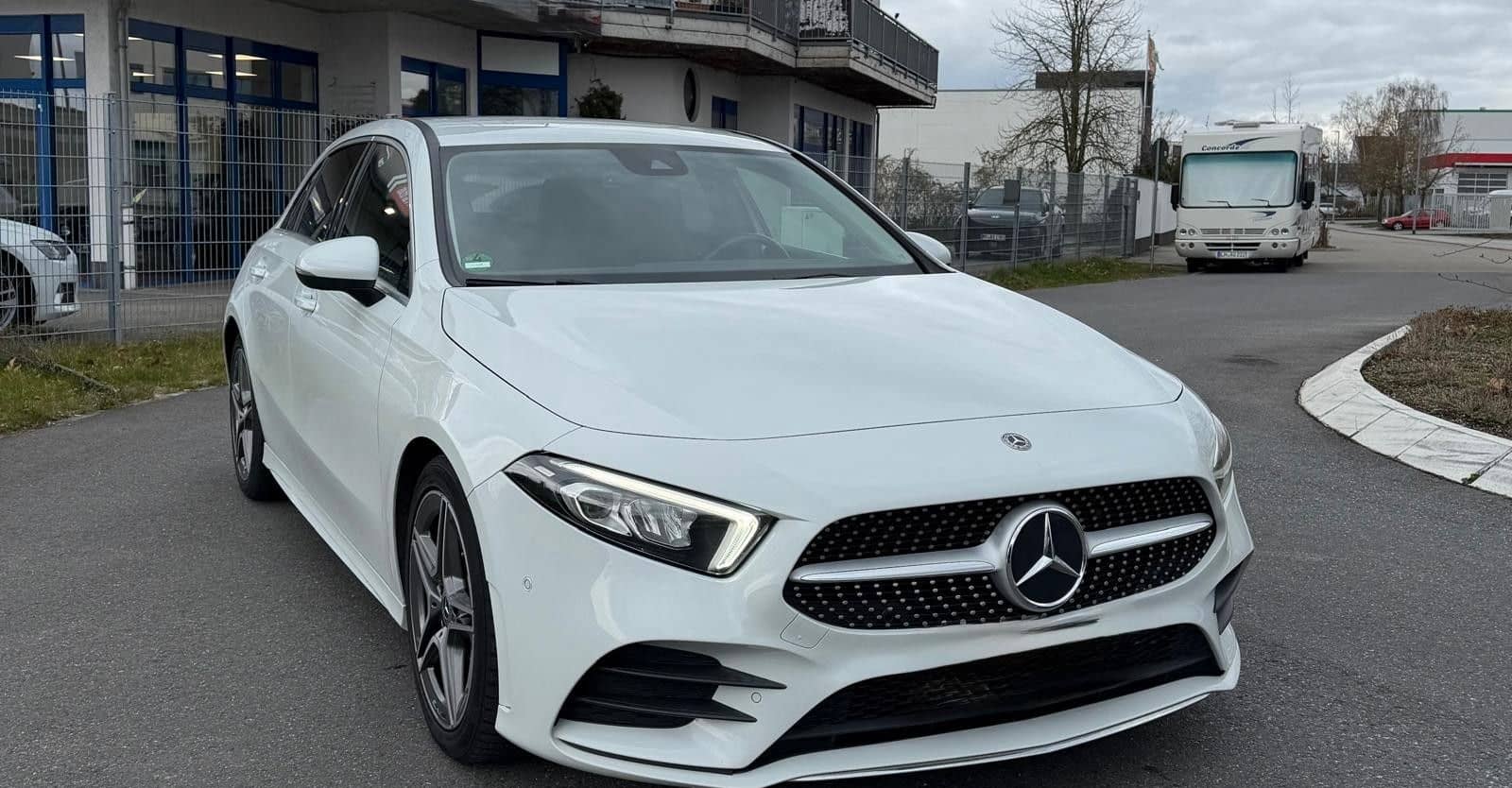 Mercedes-Benz A 180 A 180 d*AMG*AMBT*ALCANTARA*SZHG* foto 1