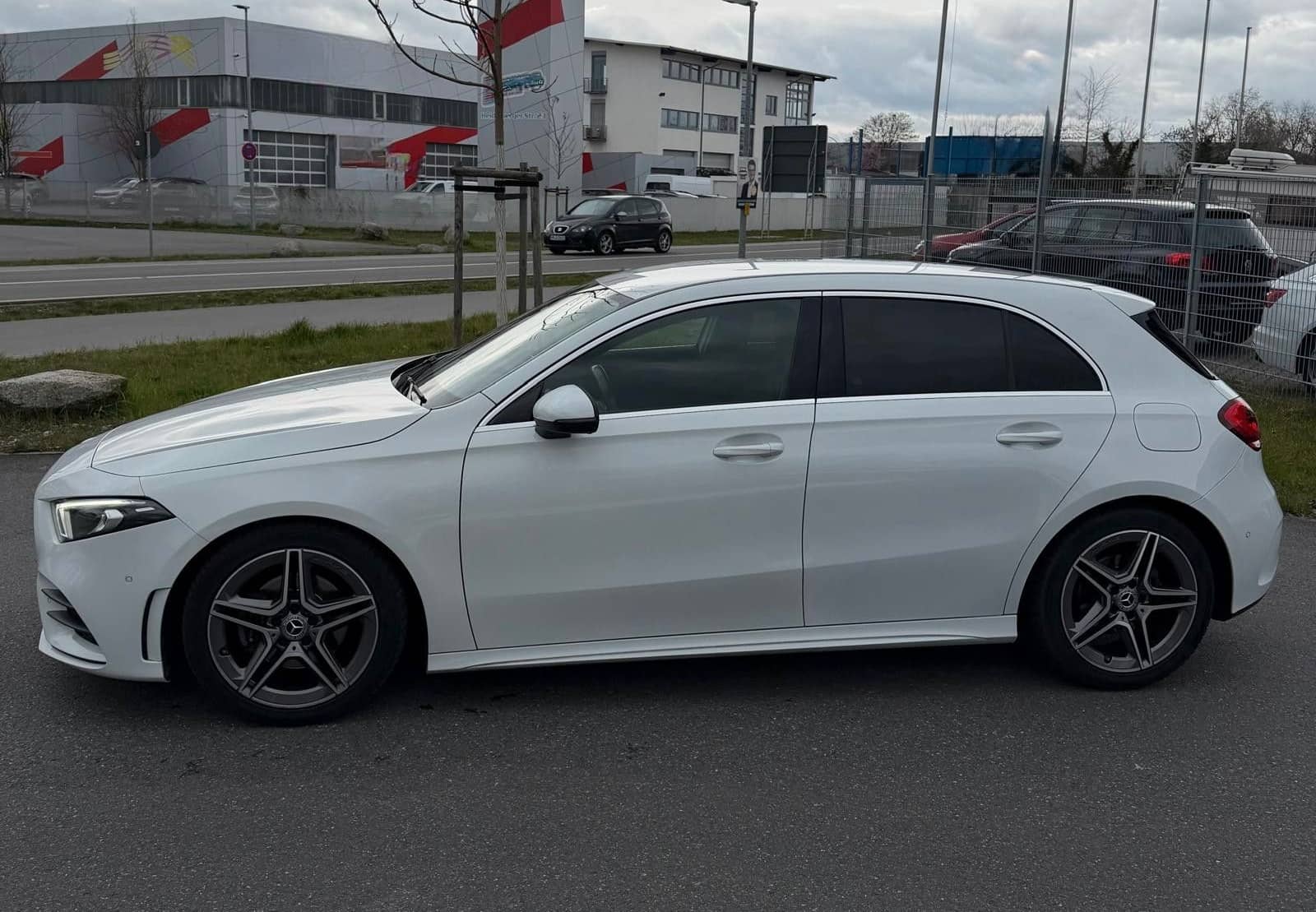 Mercedes-Benz A 180 A 180 d*AMG*AMBT*ALCANTARA*SZHG* foto 4