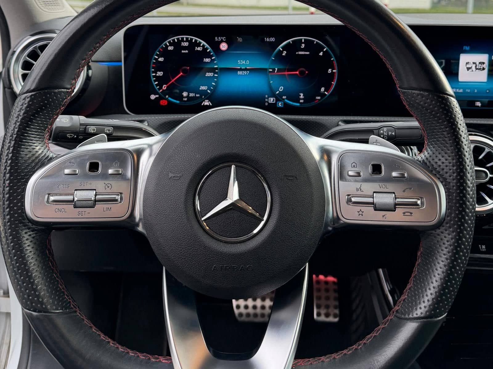 Mercedes-Benz A 180 A 180 d*AMG*AMBT*ALCANTARA*SZHG* foto 10