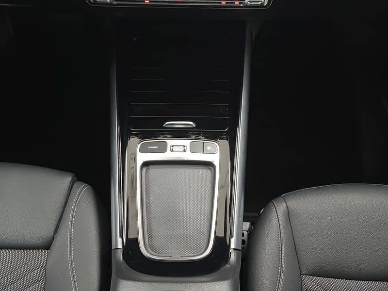 Mercedes-Benz GLA 200 d PROGRESSIVE AHK SHZ KLIMA NAVI MBUX foto 16