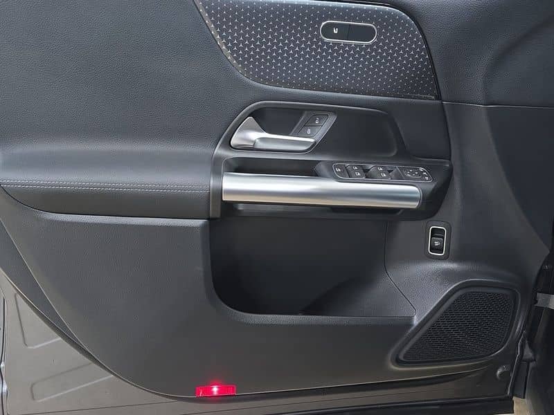 Mercedes-Benz GLA 200 d PROGRESSIVE AHK SHZ KLIMA NAVI MBUX foto 19