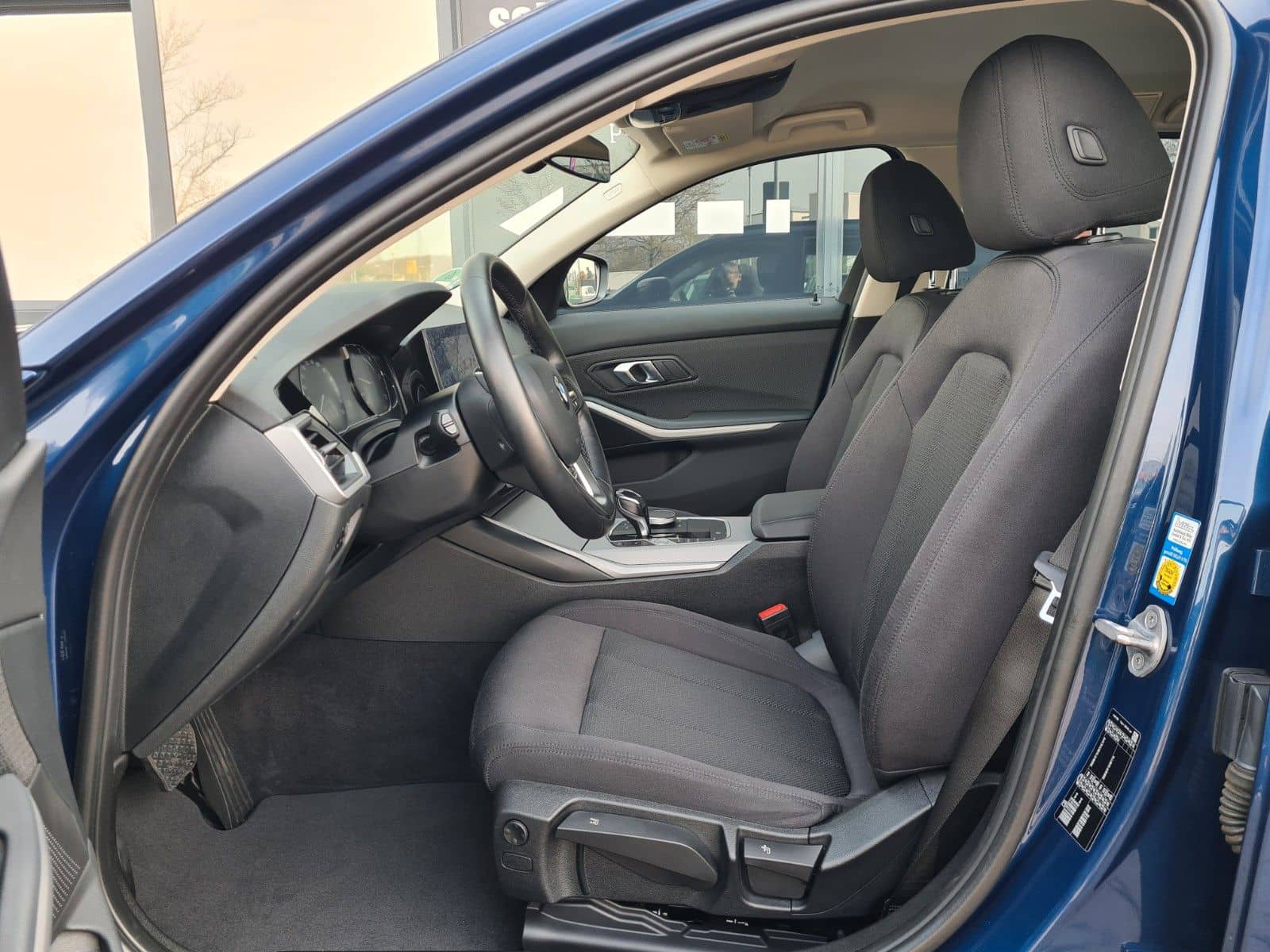 BMW 318d Advantage - ACC - HUD - 8 x ALU - foto 12