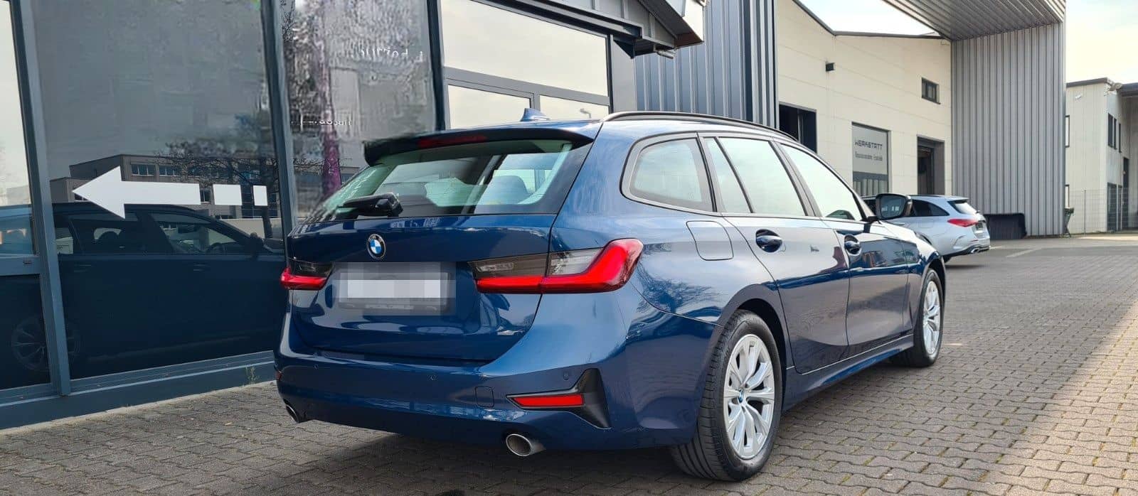 BMW 318d Advantage - ACC - HUD - 8 x ALU - foto 7