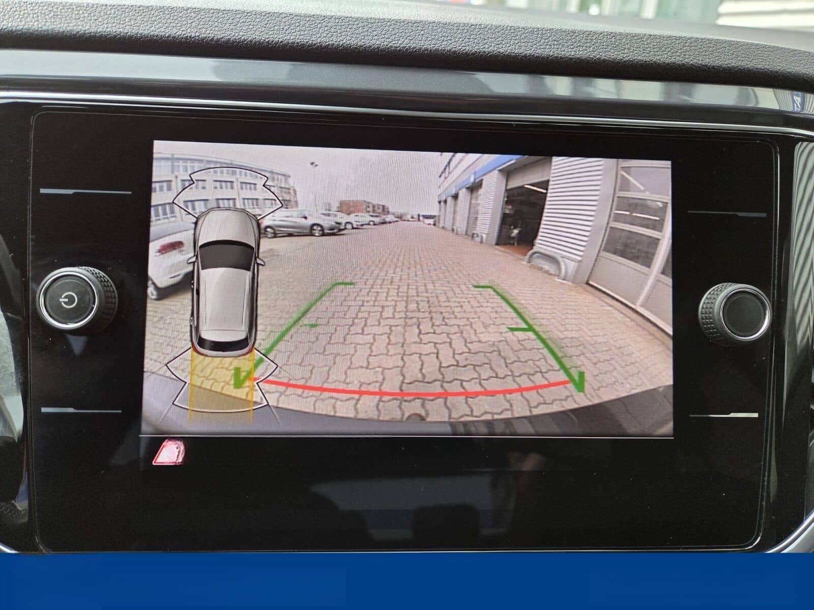 Volkswagen T-Roc 1.5 TSI R-LINE DSG Sport AHK+NAVI*SITZHZG foto 18