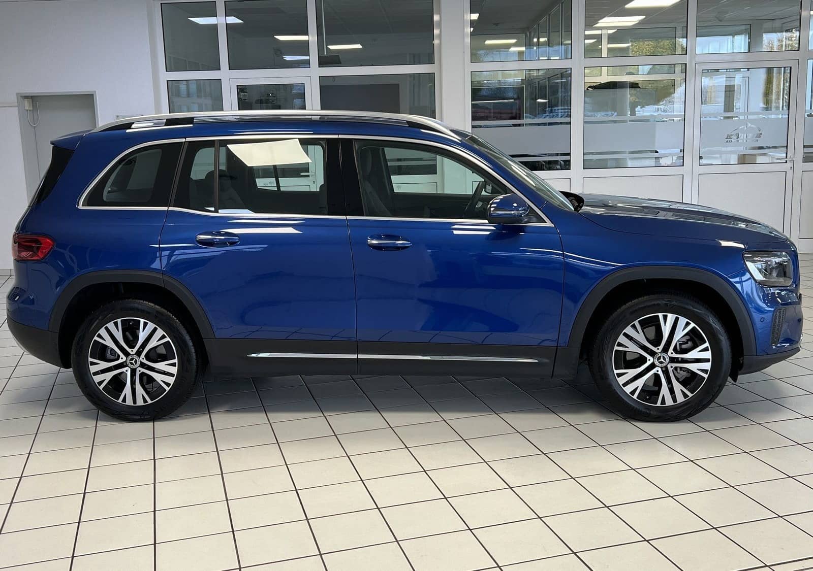 Mercedes-Benz GLB 220d 4M Prog Advanced Plus WinterPaket+KeyGO foto 12