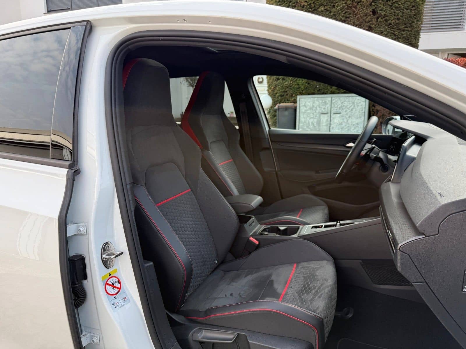 Volkswagen Golf 8 GTI Clubsport Pano HUD H&K DCC Voll foto 21