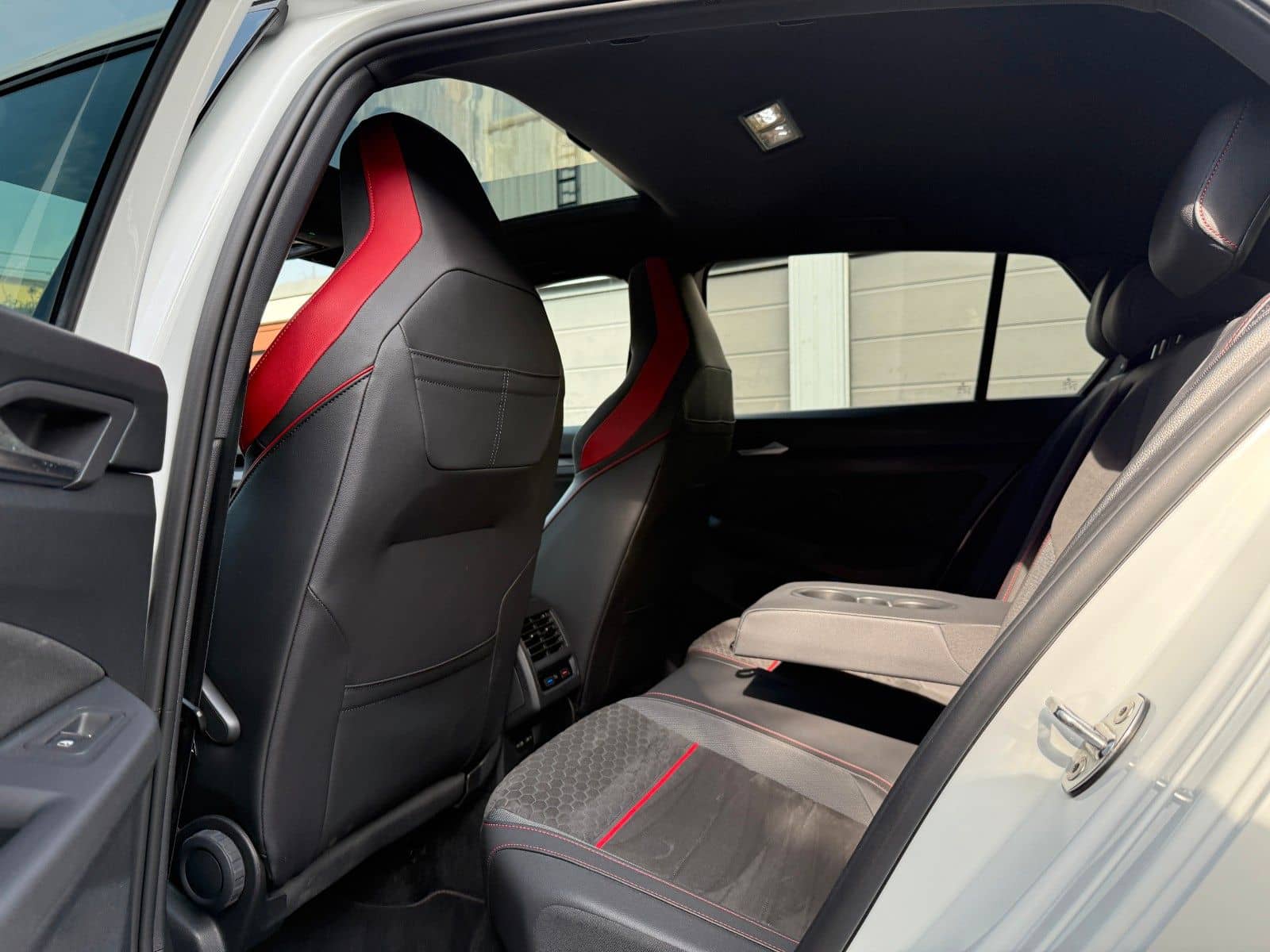 Volkswagen Golf 8 GTI Clubsport Pano HUD H&K DCC Voll foto 23