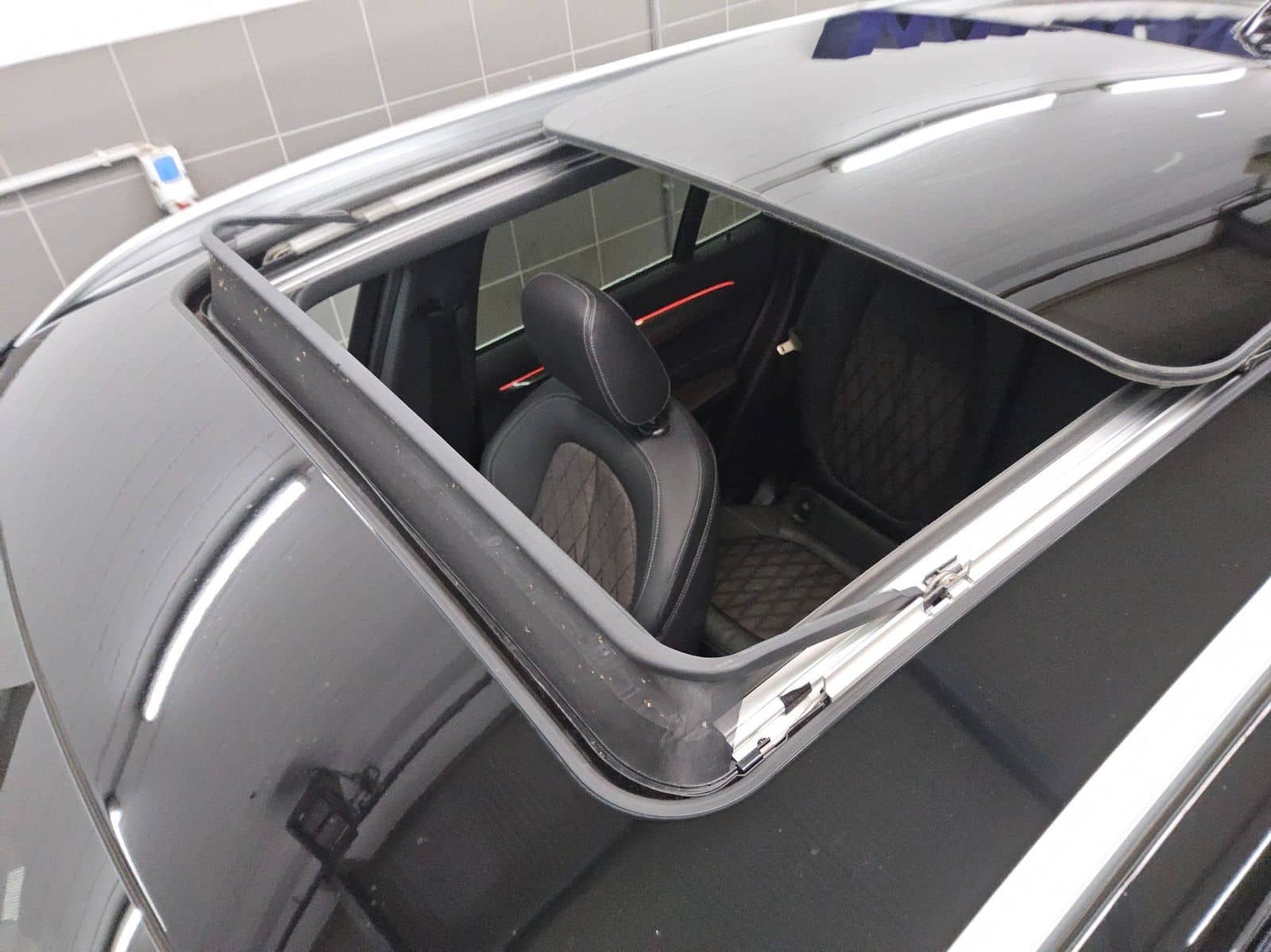 BMW X1 sDrive18d X-Line T-Leder Navi LED+ Pano AHK foto 11