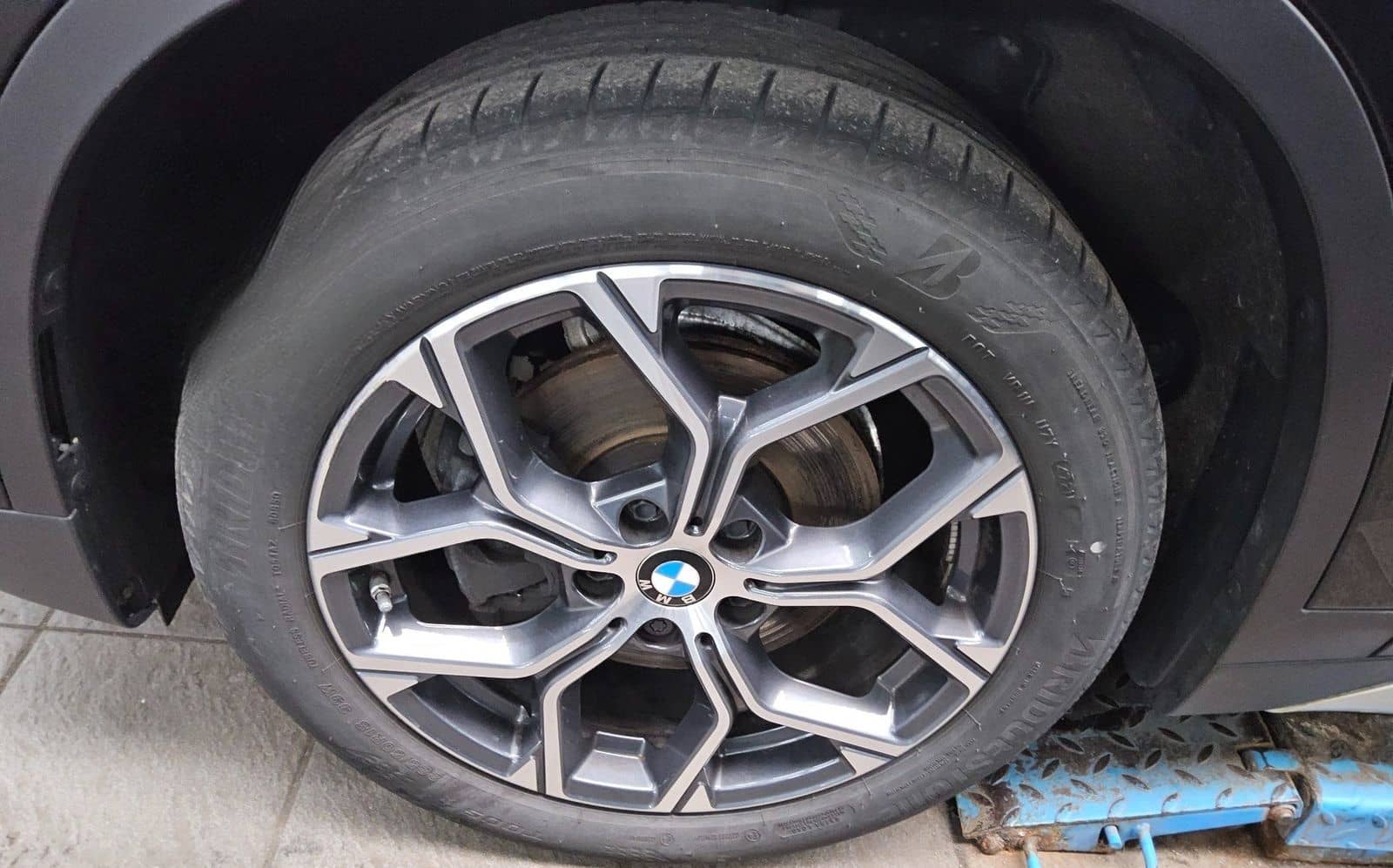 BMW X1 sDrive18d X-Line T-Leder Navi LED+ Pano AHK foto 10