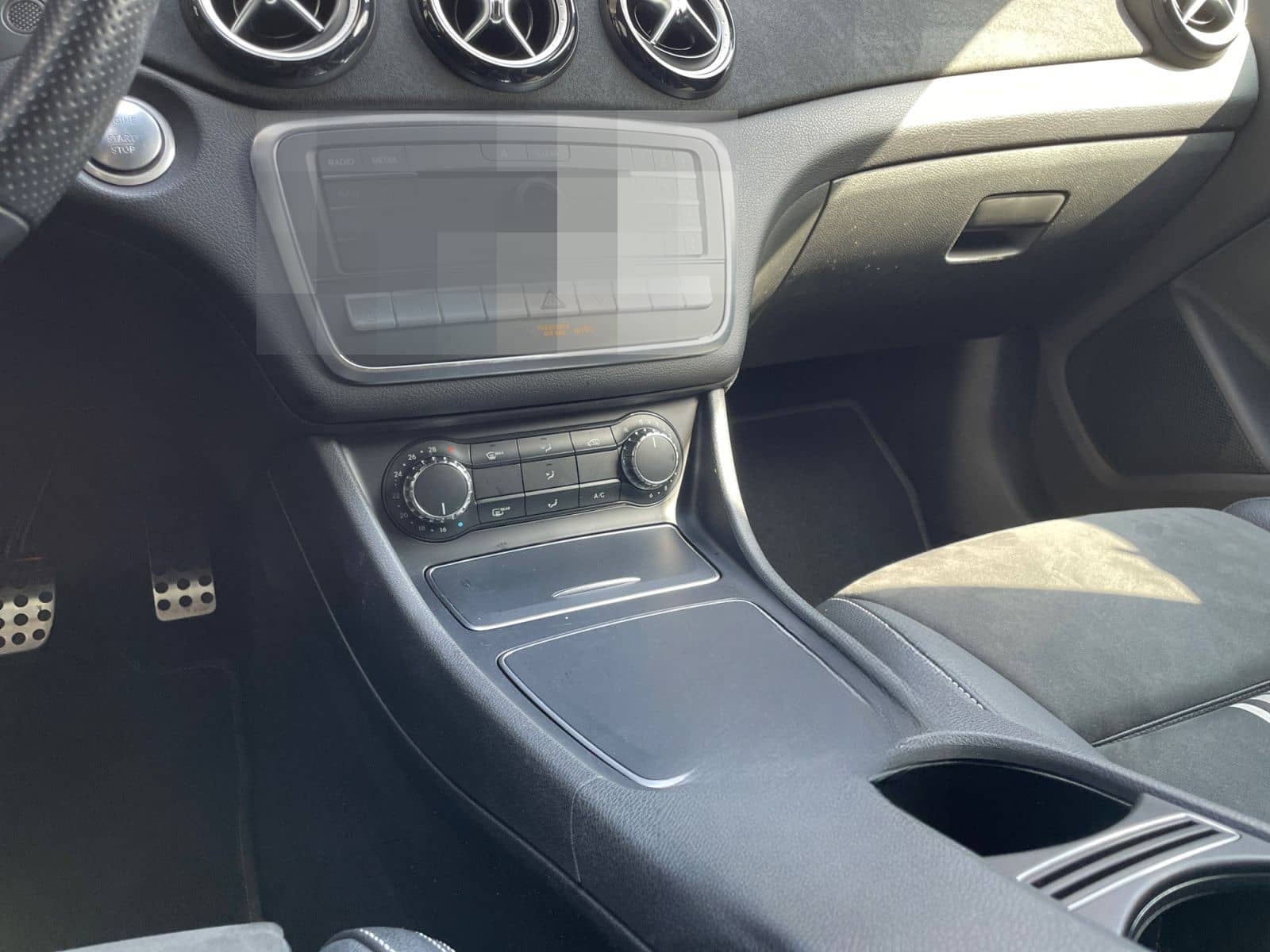 Mercedes-Benz GLA 250 4Matic Automatik (DCT) AMG-Line 360° LED foto 8