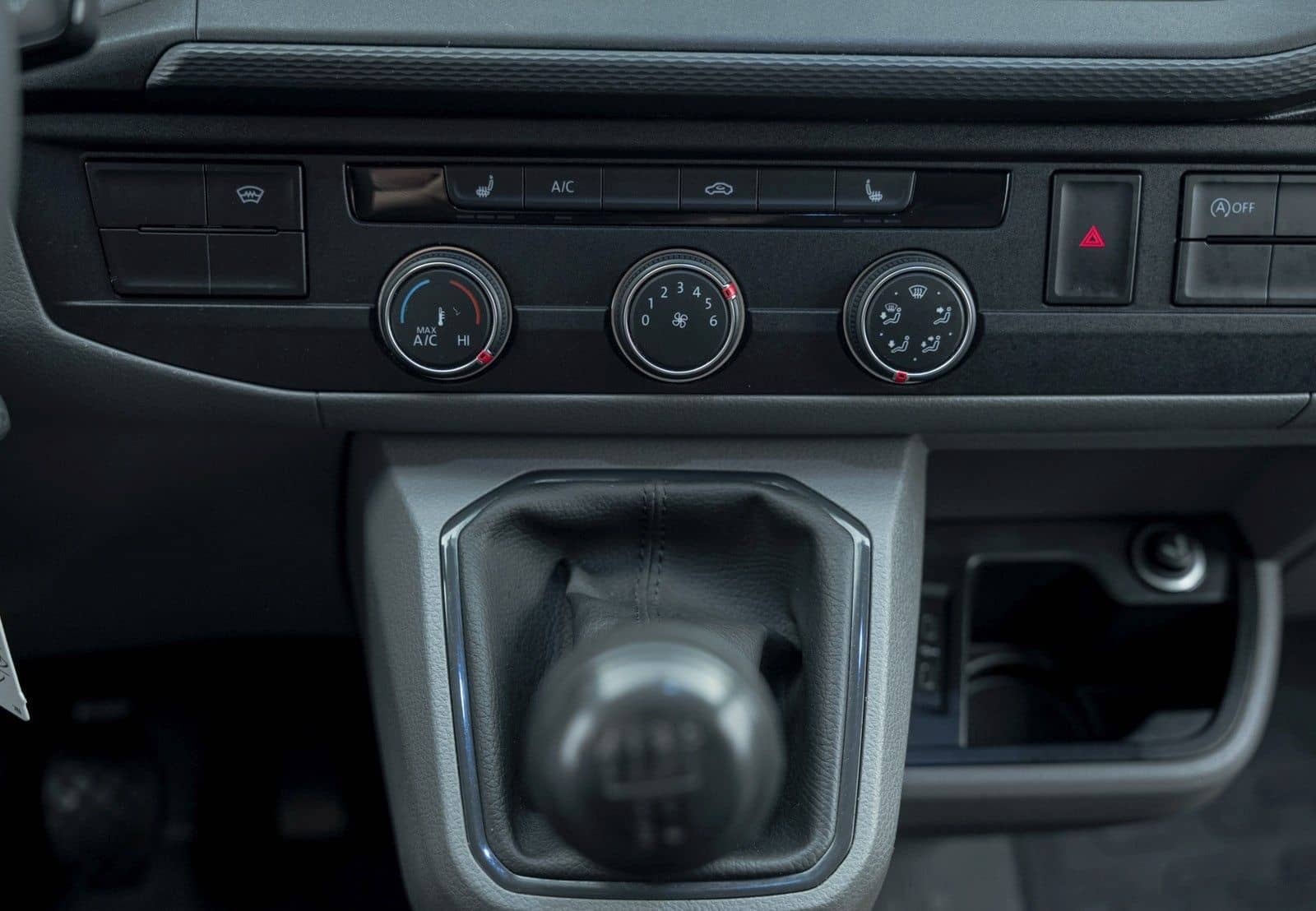 Volkswagen T6.1 Transporter Kasten TDI L1H1**KLIMA*AHK*SHZ* foto 15